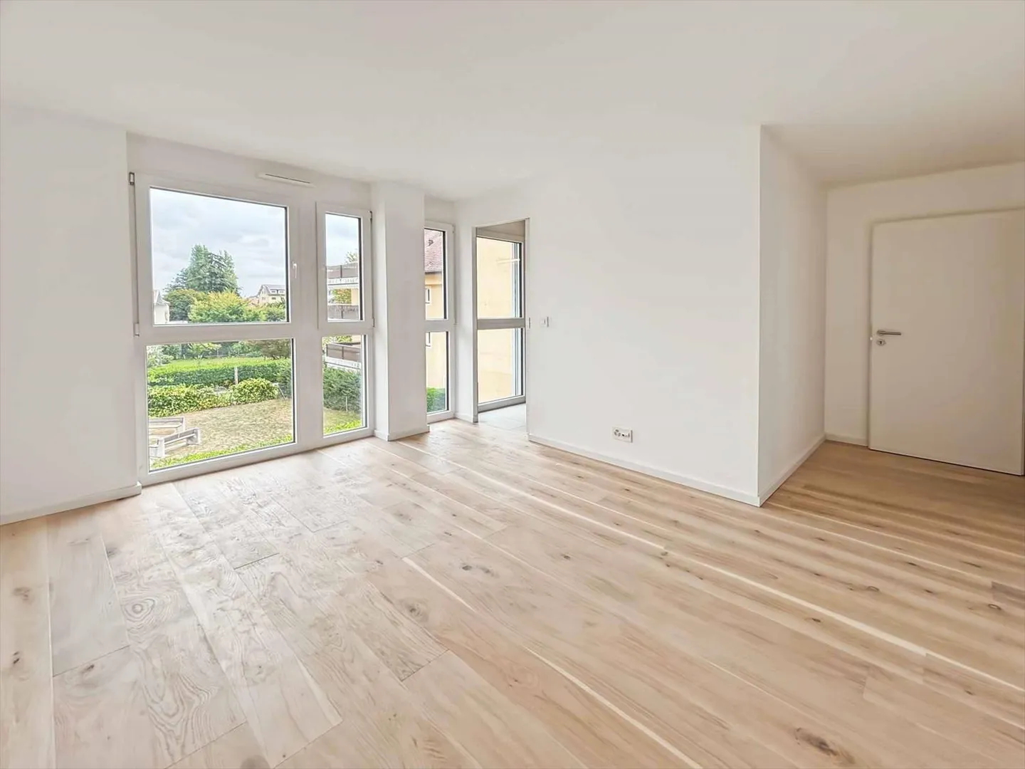 Wunderschöne 3,5-Zimmer-Wohnung im Zentrum von Gland - Foto 7 von 10
