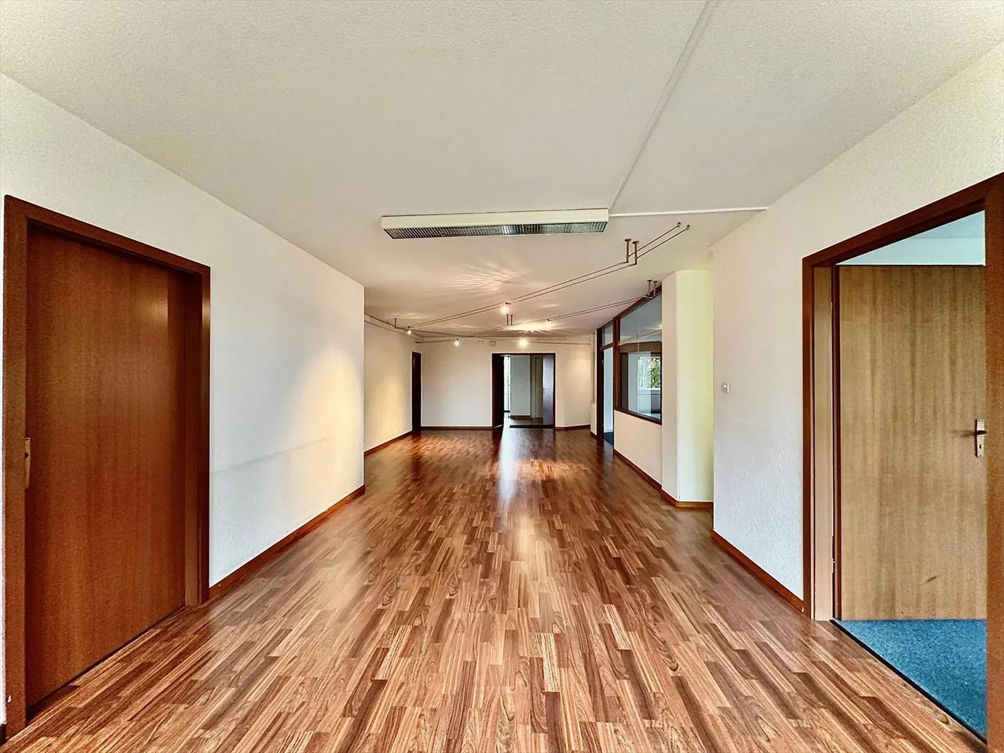 Uffici, locali di 186 m2 in affitto a Losanna - Foto 4 di 8