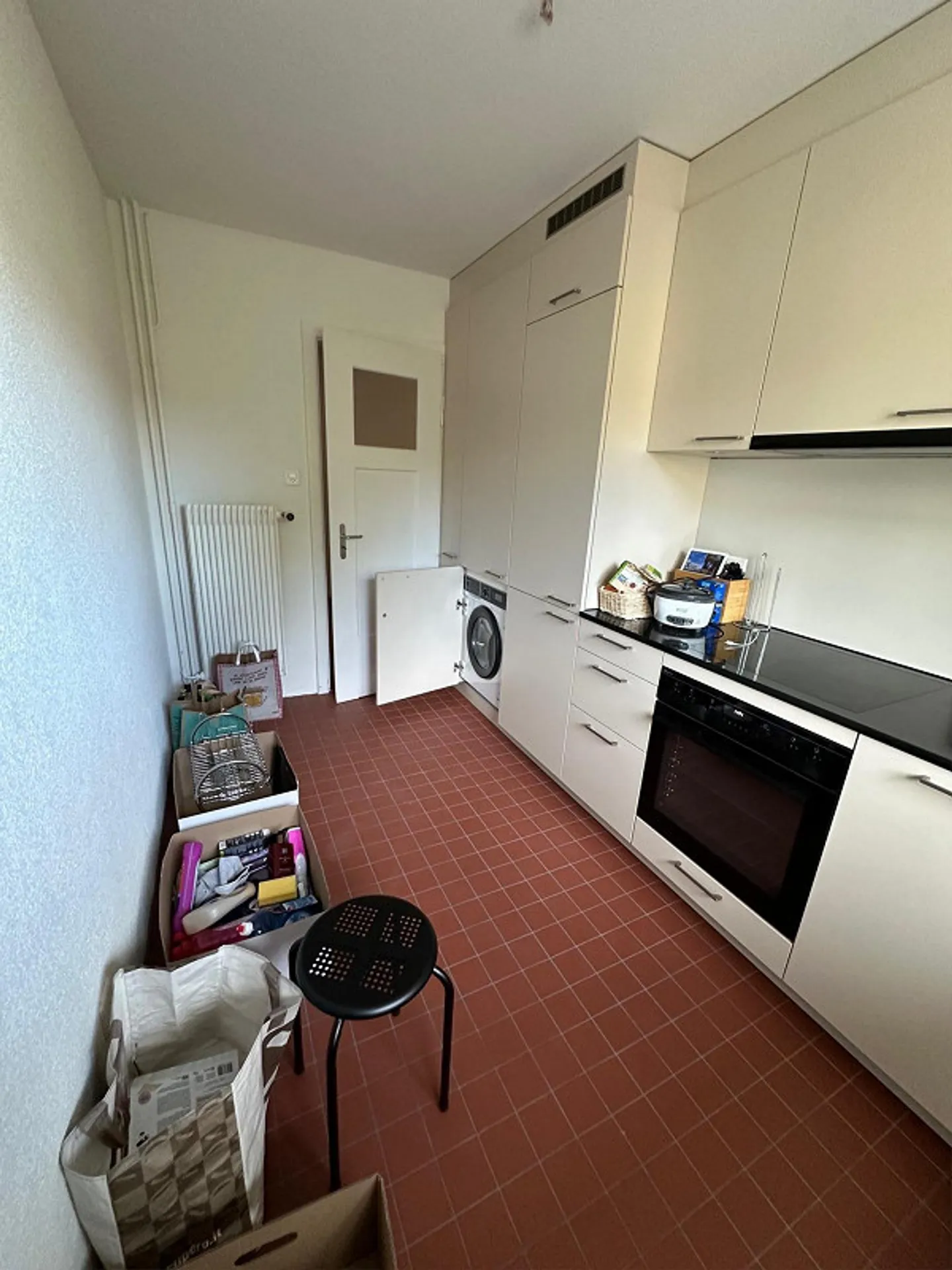 Charming 2-room apartment in a quiet location in Bern - Photo 2 of 6