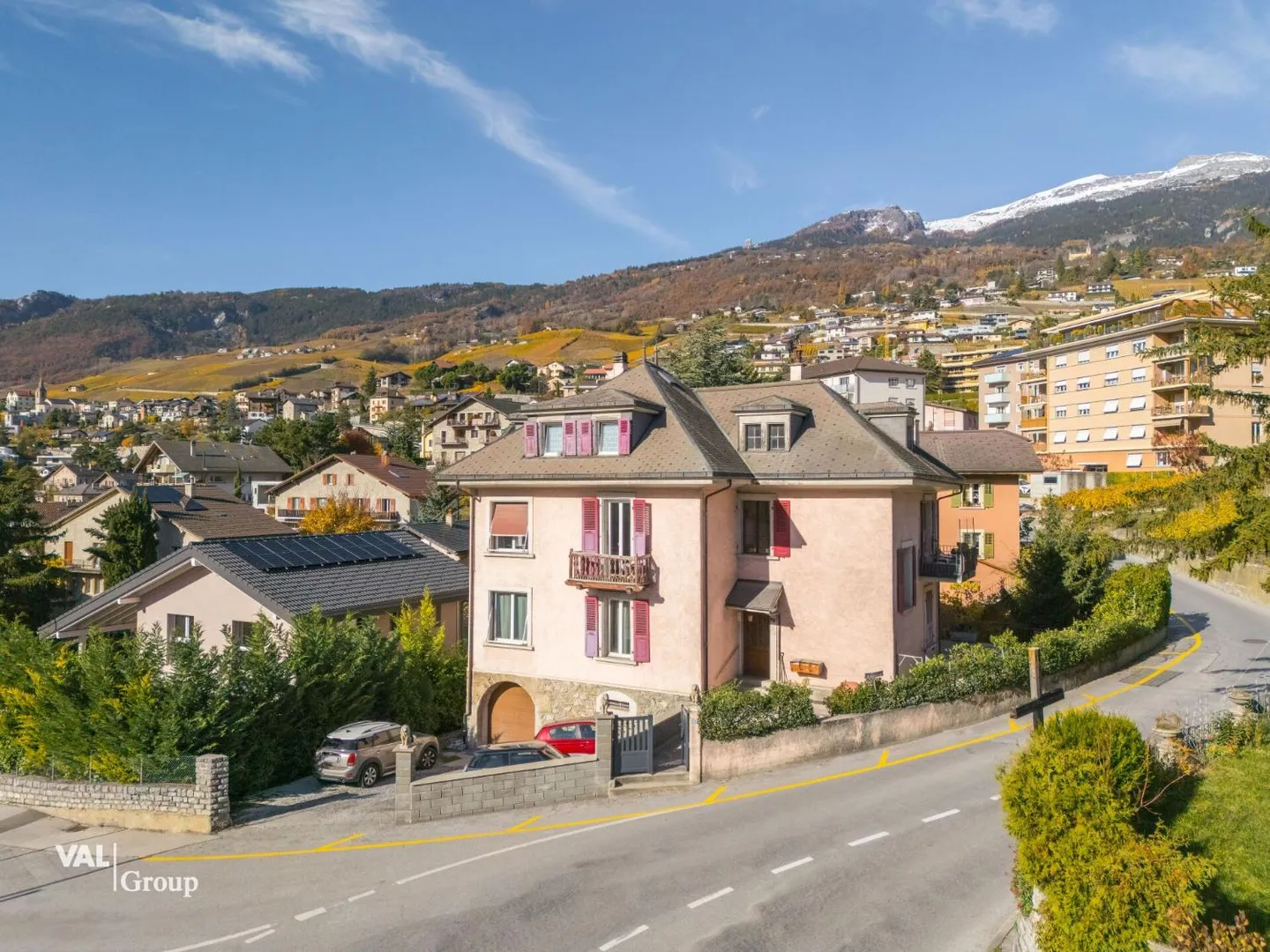 Renovation Opportunity in Sierre - Photo 10 of 12