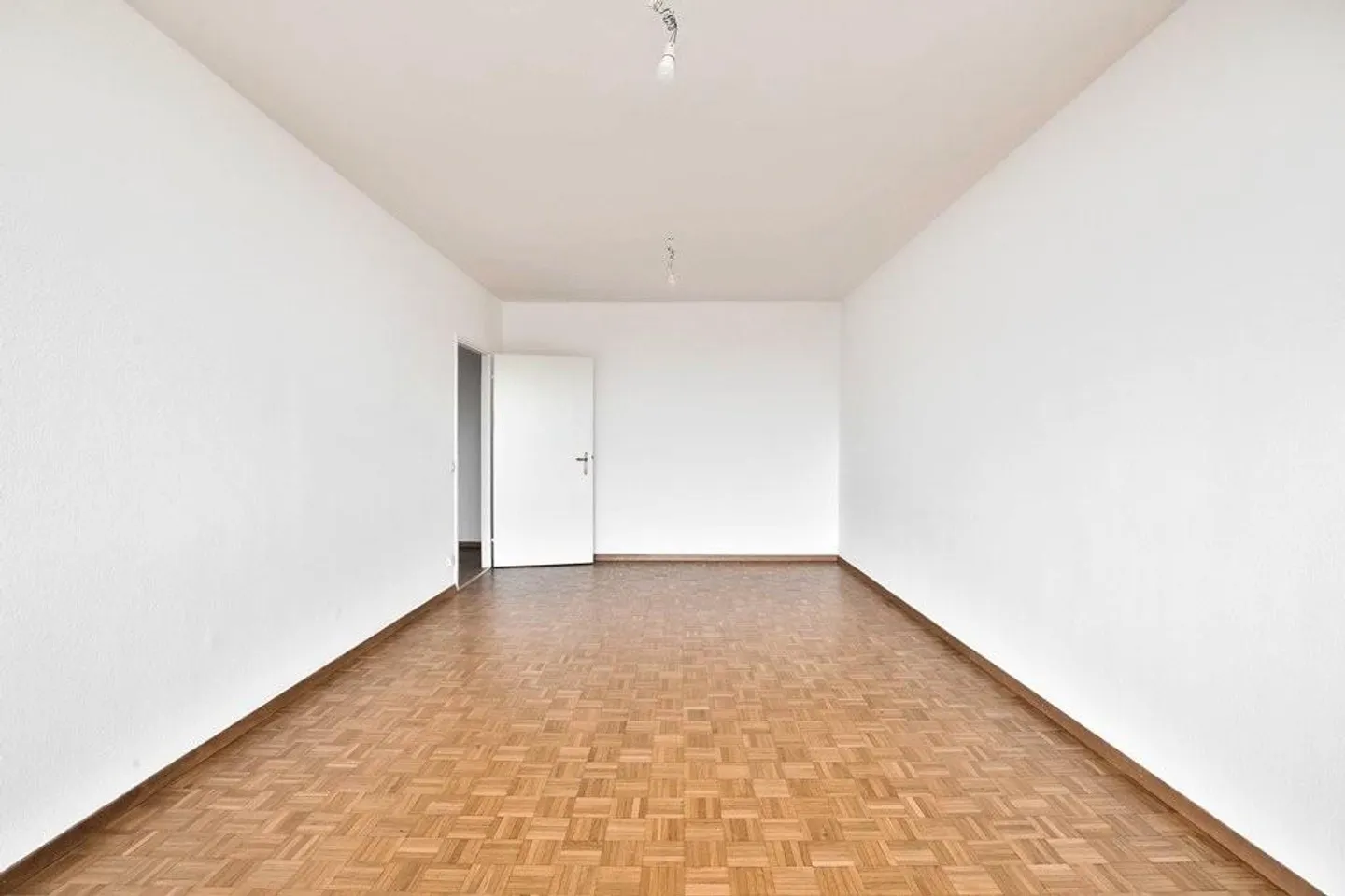 Beautiful apartment in the heart of the Servette district - Photo 6 of 9