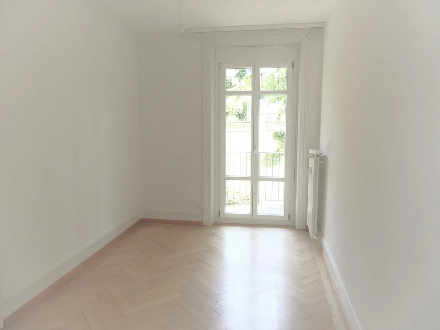 Beautiful 5-room apartment near three lakes - Photo 5 of 12