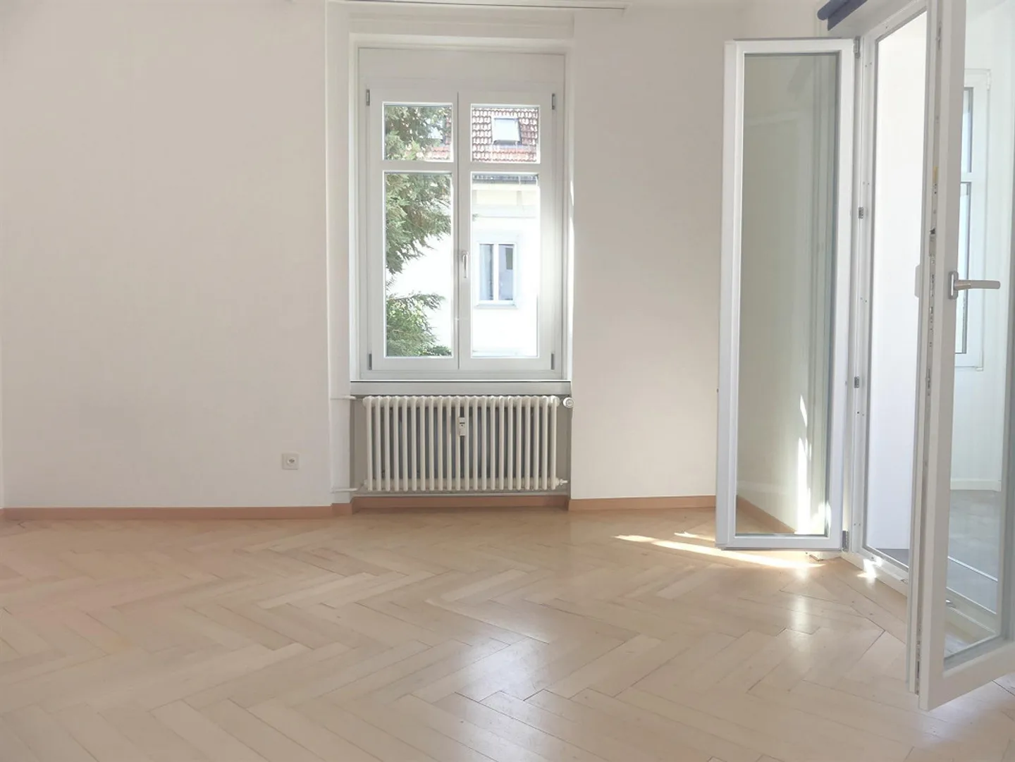 Beautiful 5-room apartment near three lakes - Photo 7 of 12