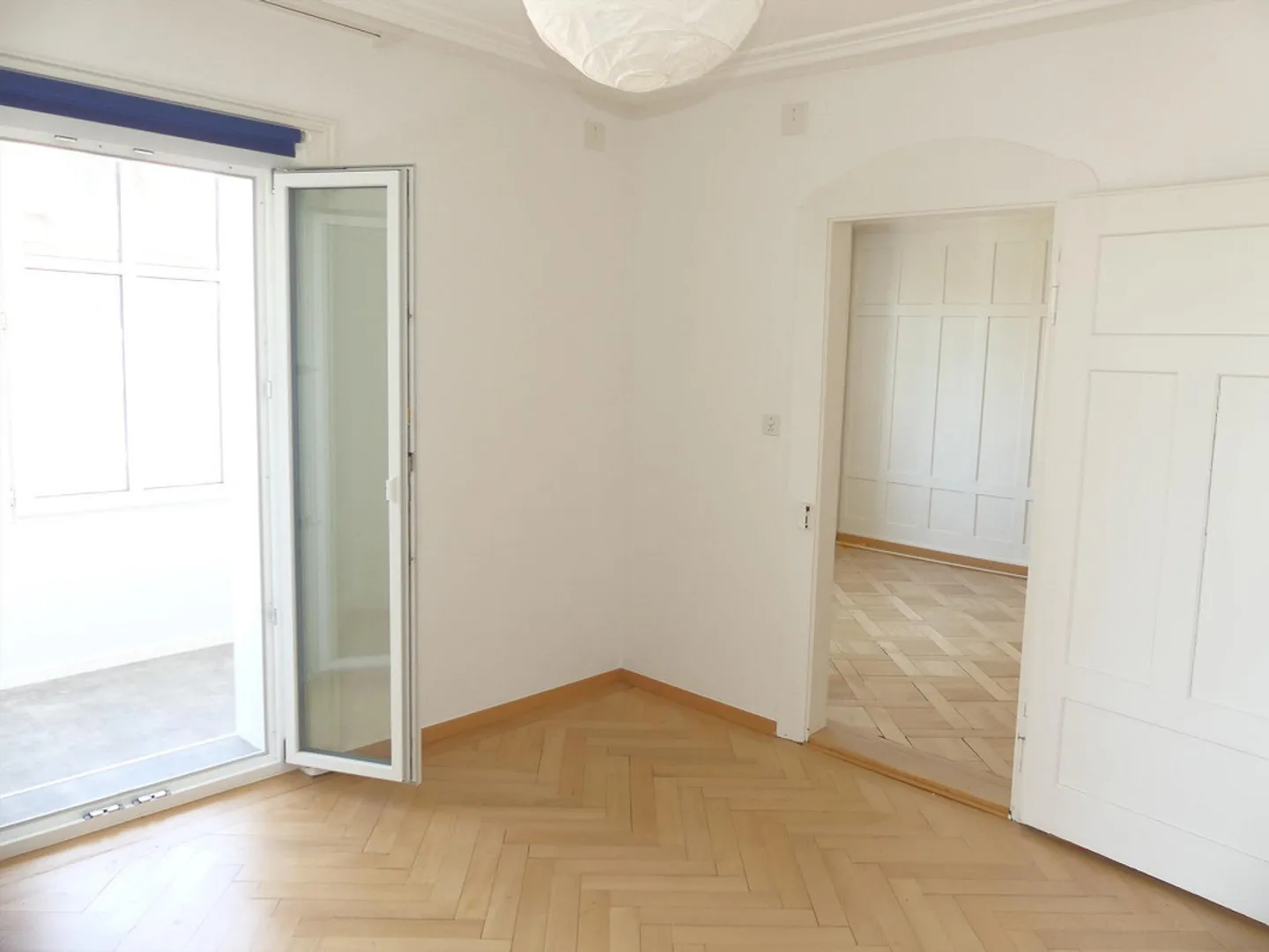 Beautiful 5-room apartment near three lakes - Photo 8 of 12
