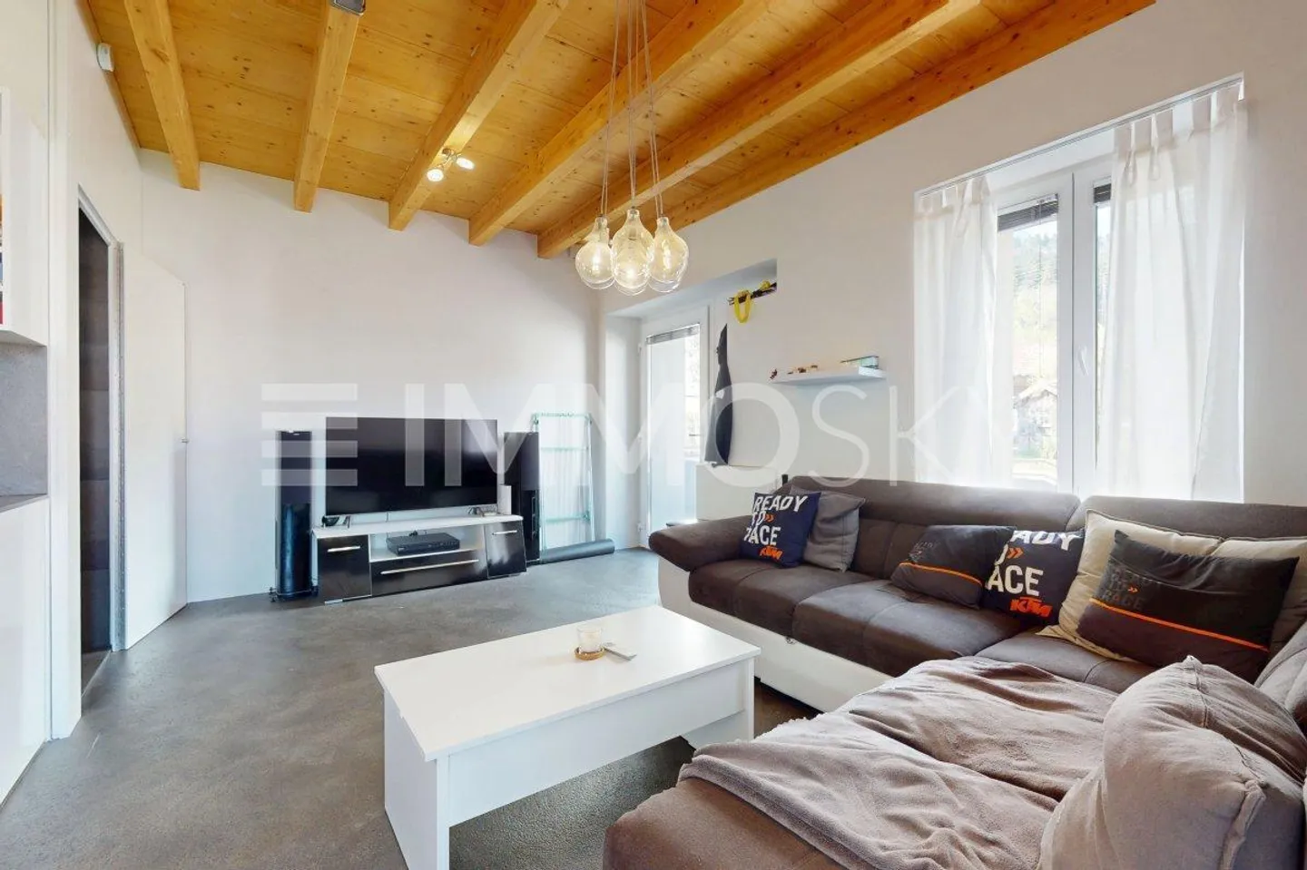 Una proprietà straordinaria - Casa indipendente completamente ristrutturata - Foto 3 di 5