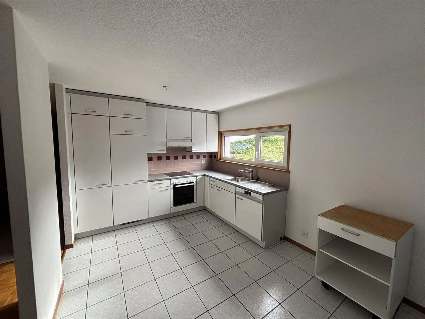 Schöne 5,5-Zimmer-Wohnung in der Nähe der Natur - Foto 1 von 11