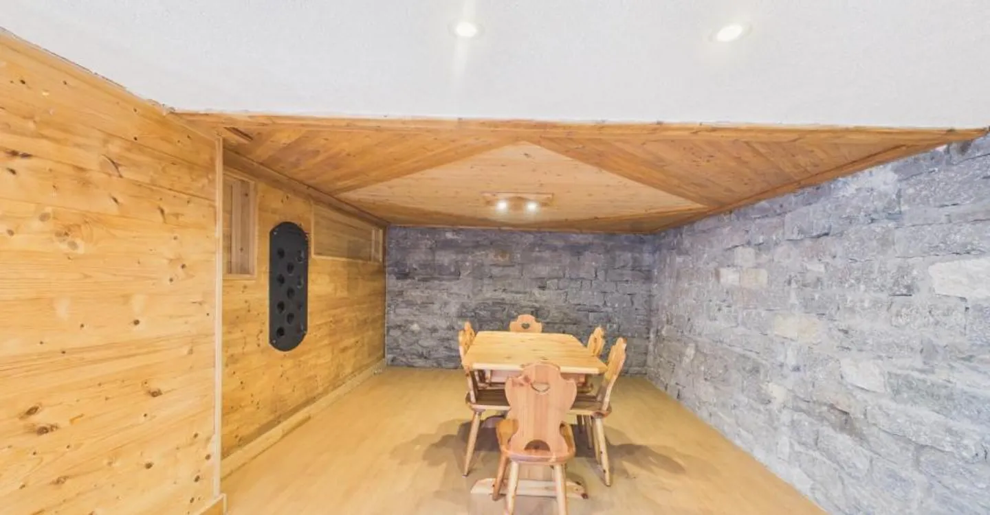 Elegant 4.5-room detached house with mountain views in Pollegio - Photo 5 of 12
