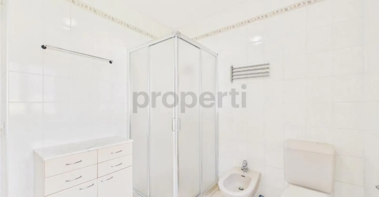 Elegant 4.5-room detached house with mountain views in Pollegio - Photo 10 of 12