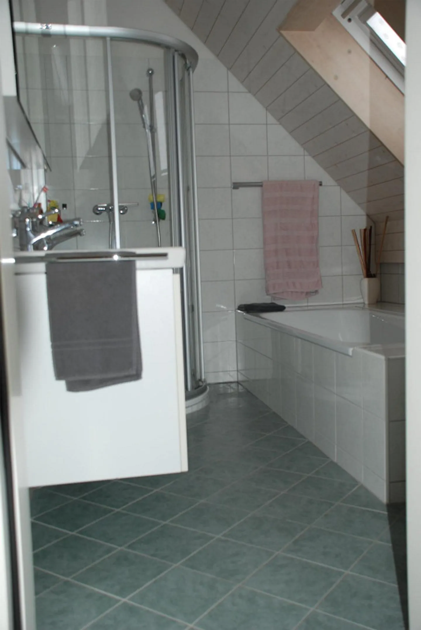 Stilvolle 4.0-Zimmer-Maisonette mit Galerie & Balkon - Photo 8 of 10