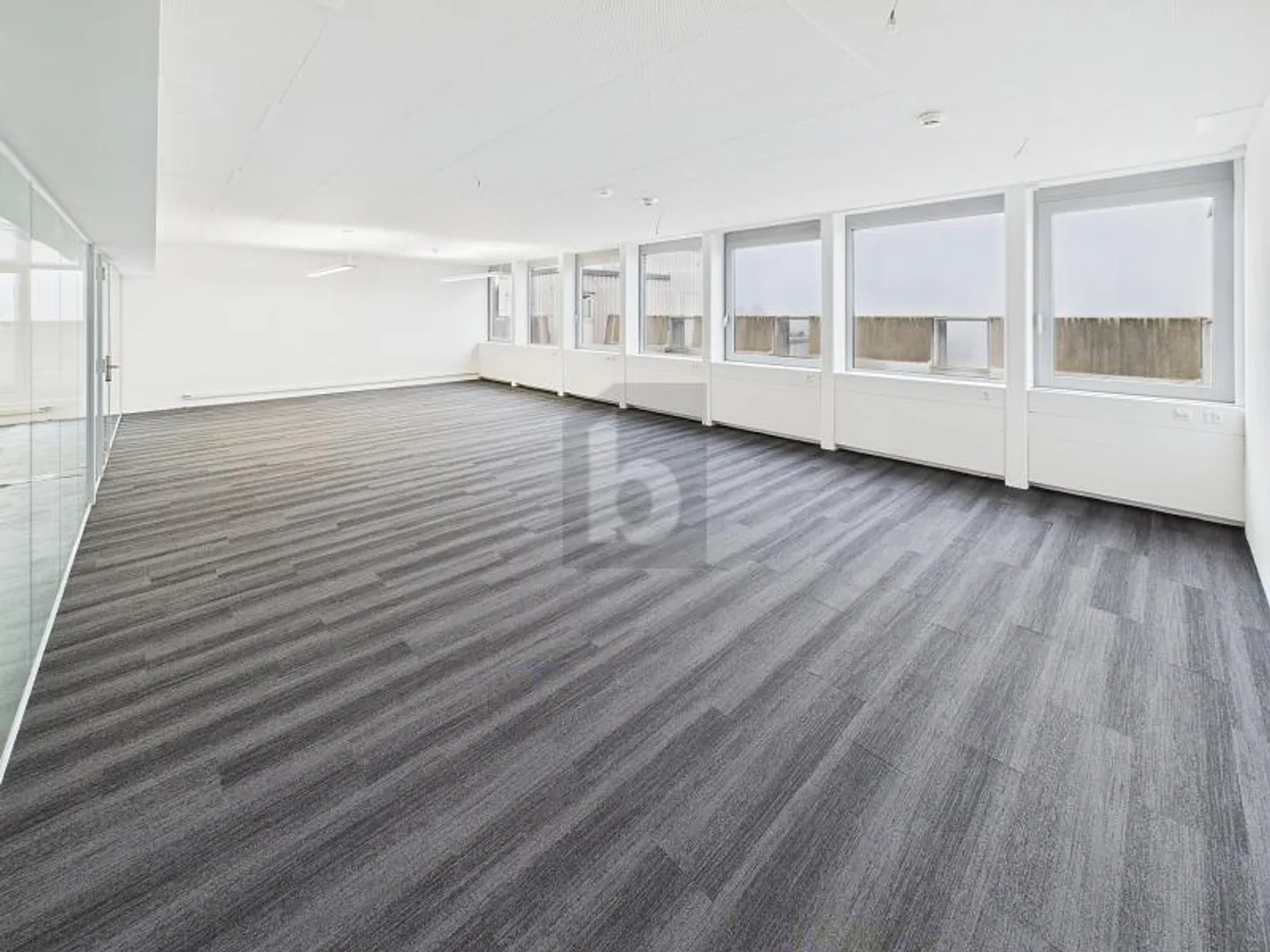 FRESHLY RENOVATED WITH TOP INFRASTRUCTURE (OFFICE 4.02) - Photo 1 of 6