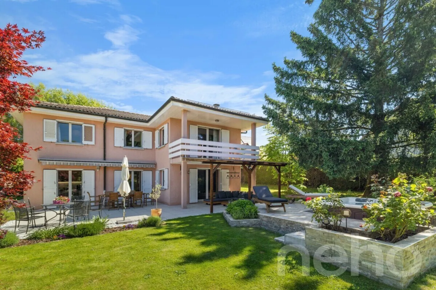 Esclusivo: magnifica villa familiare di 5,5 stanze con grande giardino - Foto 1 di 13