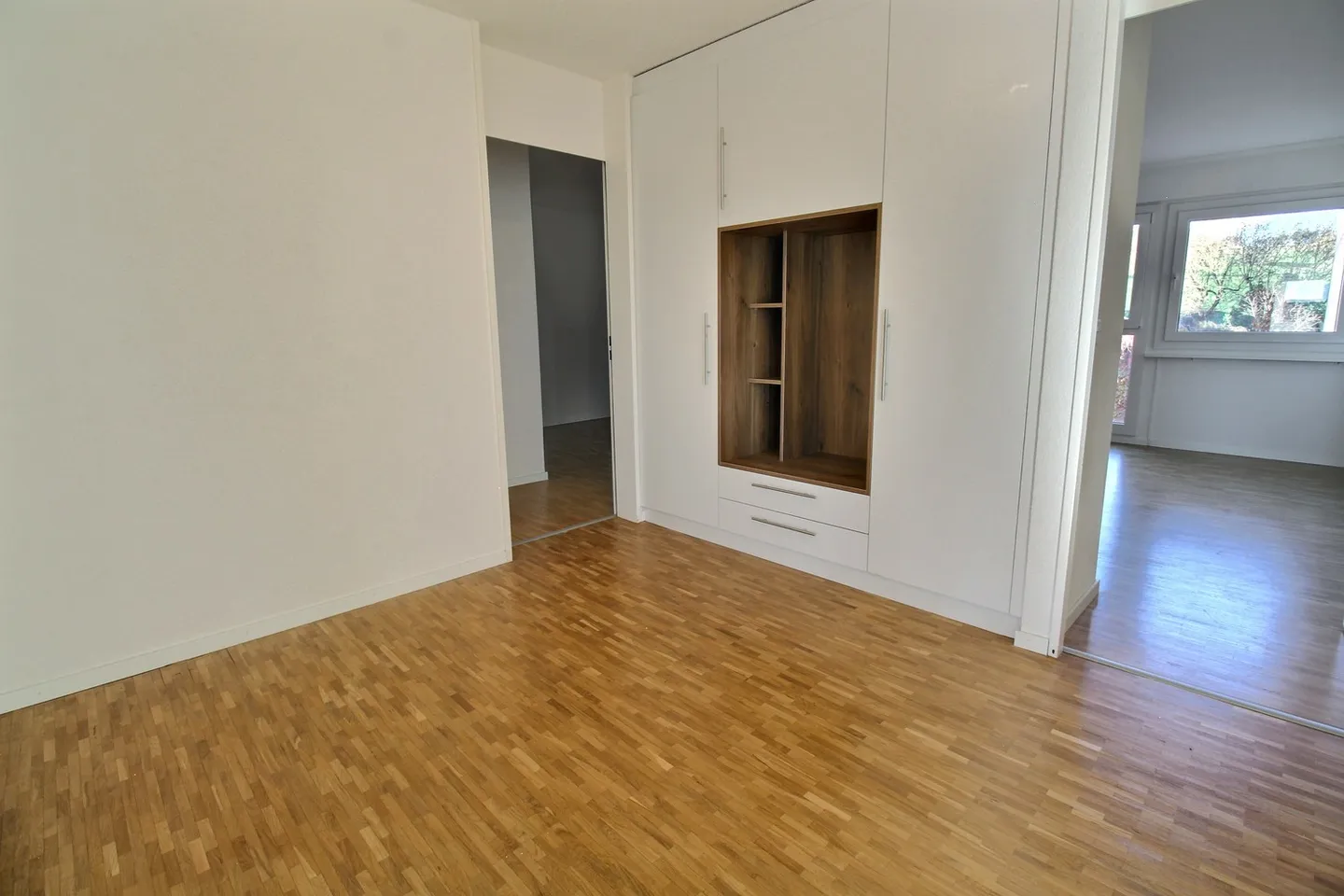 Wohnung mit 3,5 Zimmern komplett renoviert in Freiburg - Foto 8 von 10