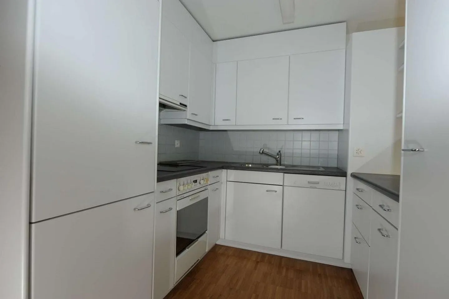 Charmant appartement 2.5 pièces - Photo 3 sur 8