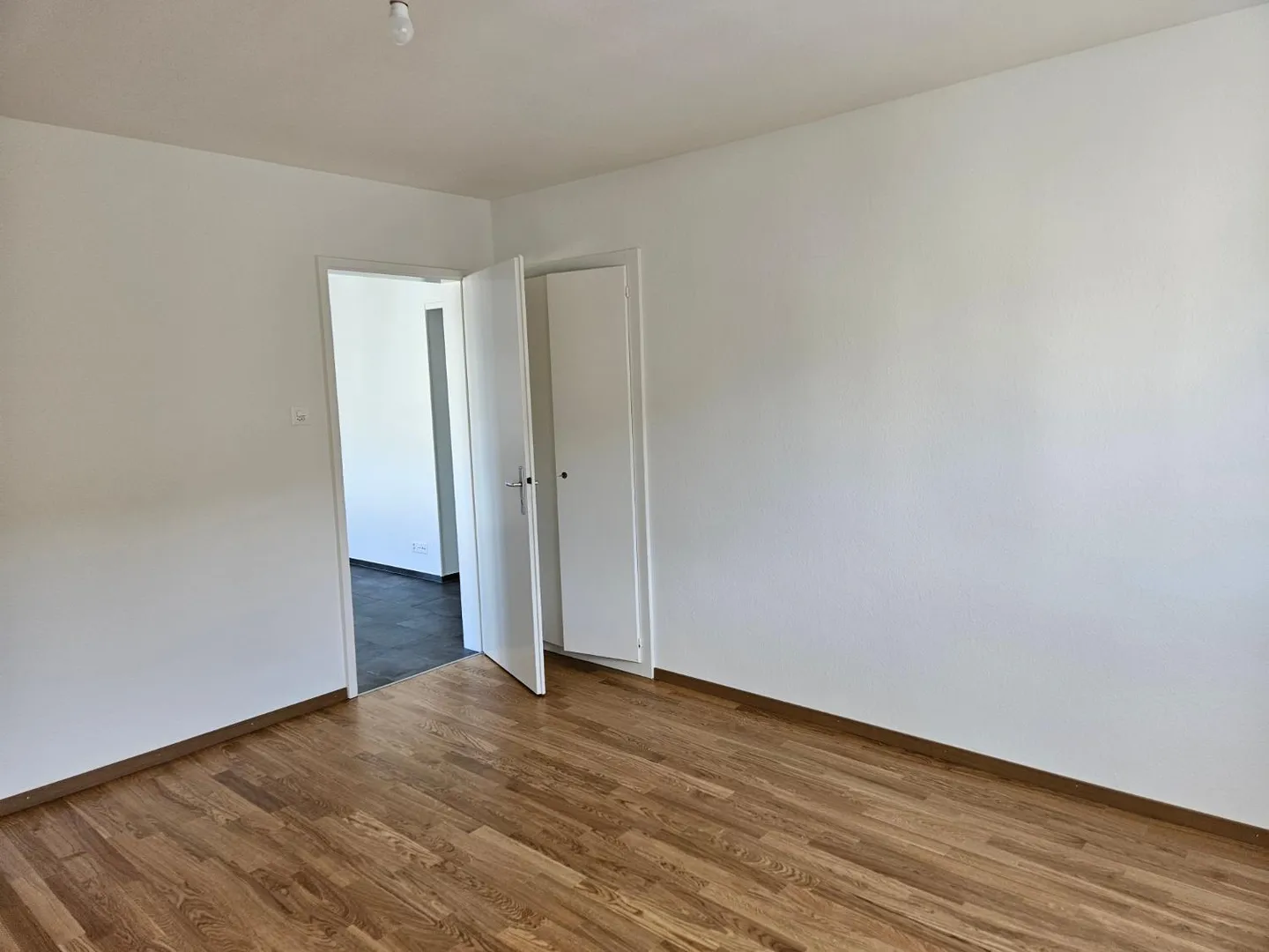 Appartement rénové de 4 pièces au 7ème étage n° 47 - Photo 7 sur 10
