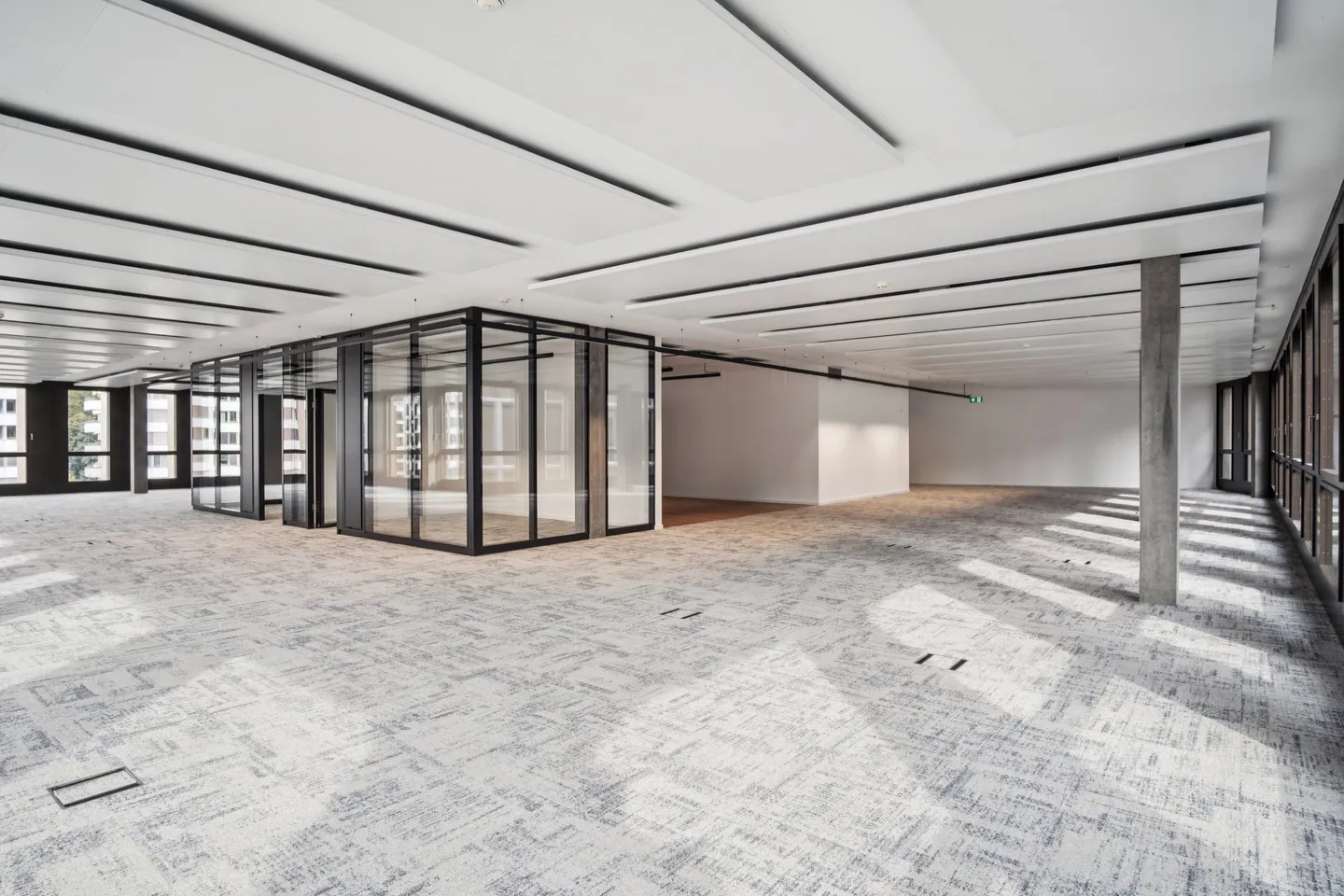 Work where Zurich meets nature - Developed office spaces in Zurich-South - Photo 1 of 2