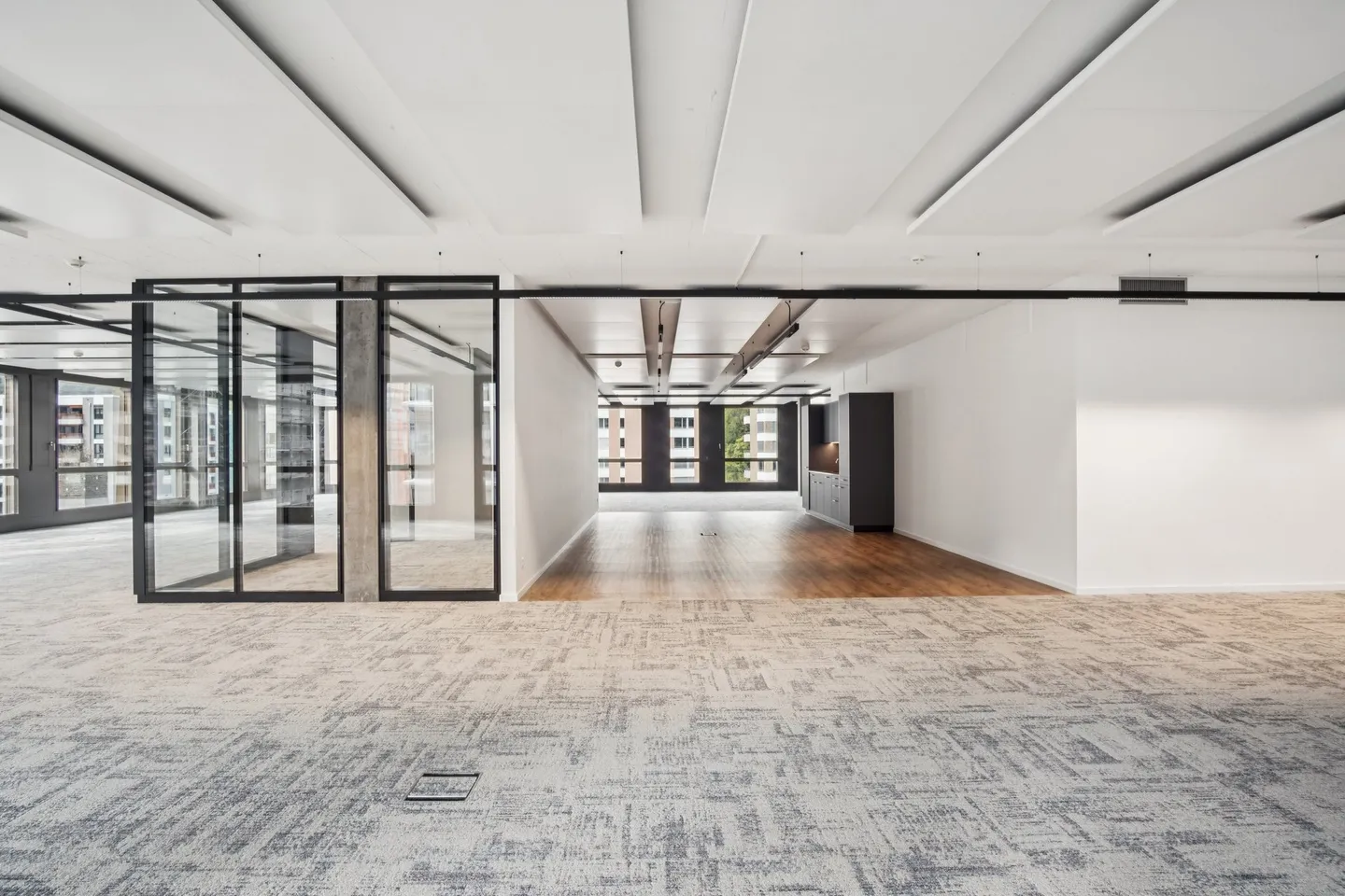 Work where Zurich meets nature - Developed office spaces in Zurich-South - Photo 2 of 2