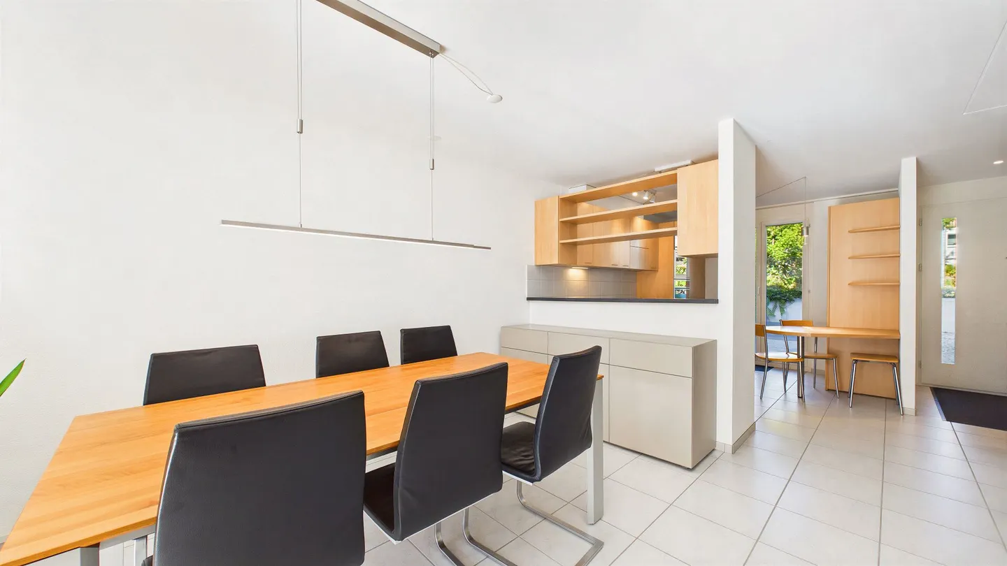 6.5-Room Terraced House with Garden in Condominium Ownership - Photo 5 of 11
