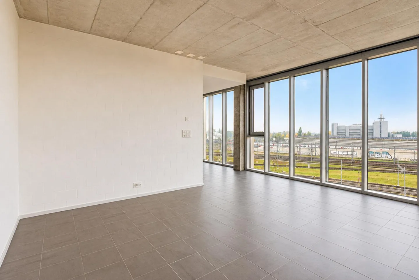 Appartement confortable de 3,5 pièces 12.21 à Zurich Altstetten - Photo 9 sur 9