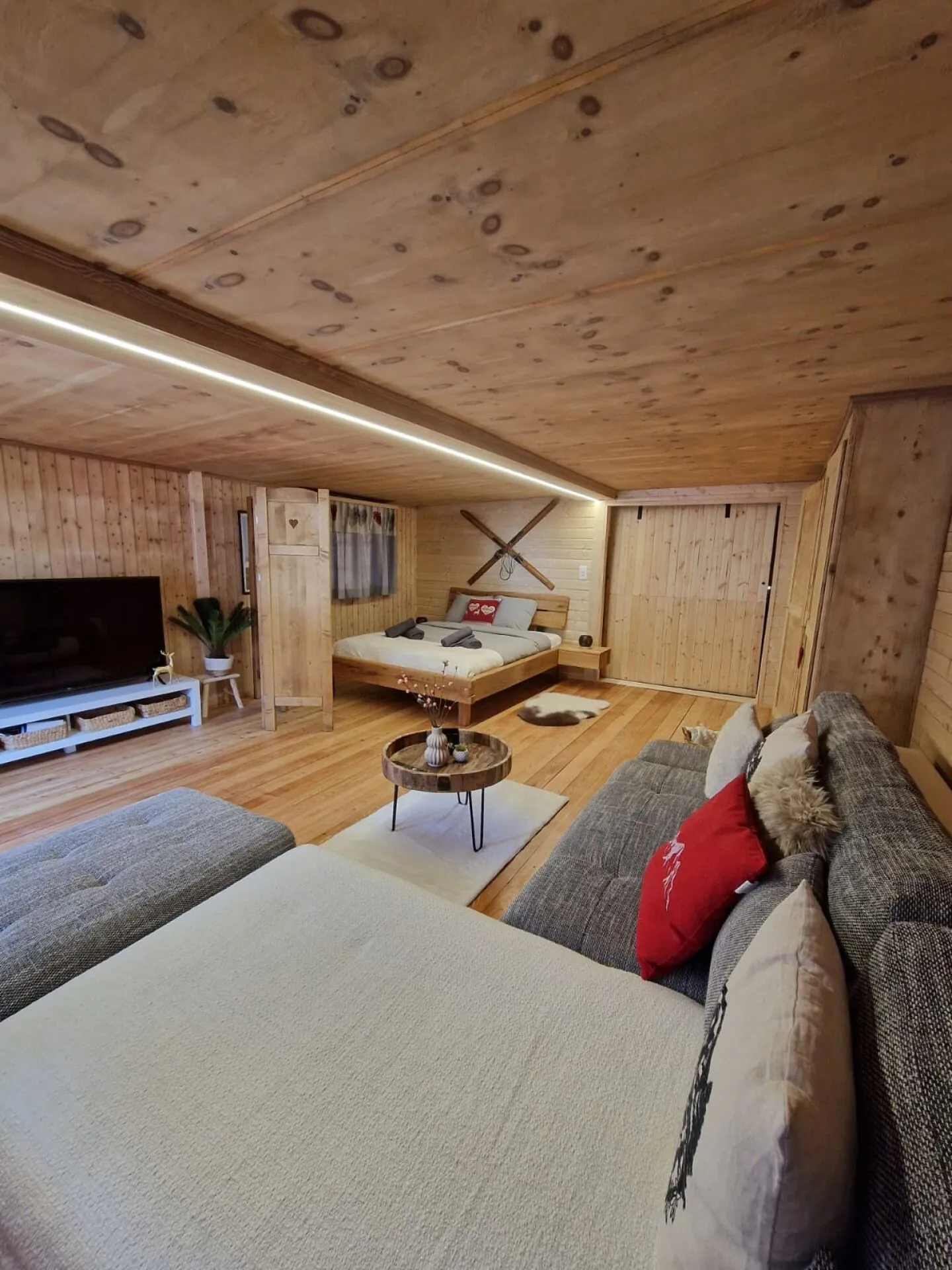 Appartement rénové à Évolène - Photo 1 sur 5