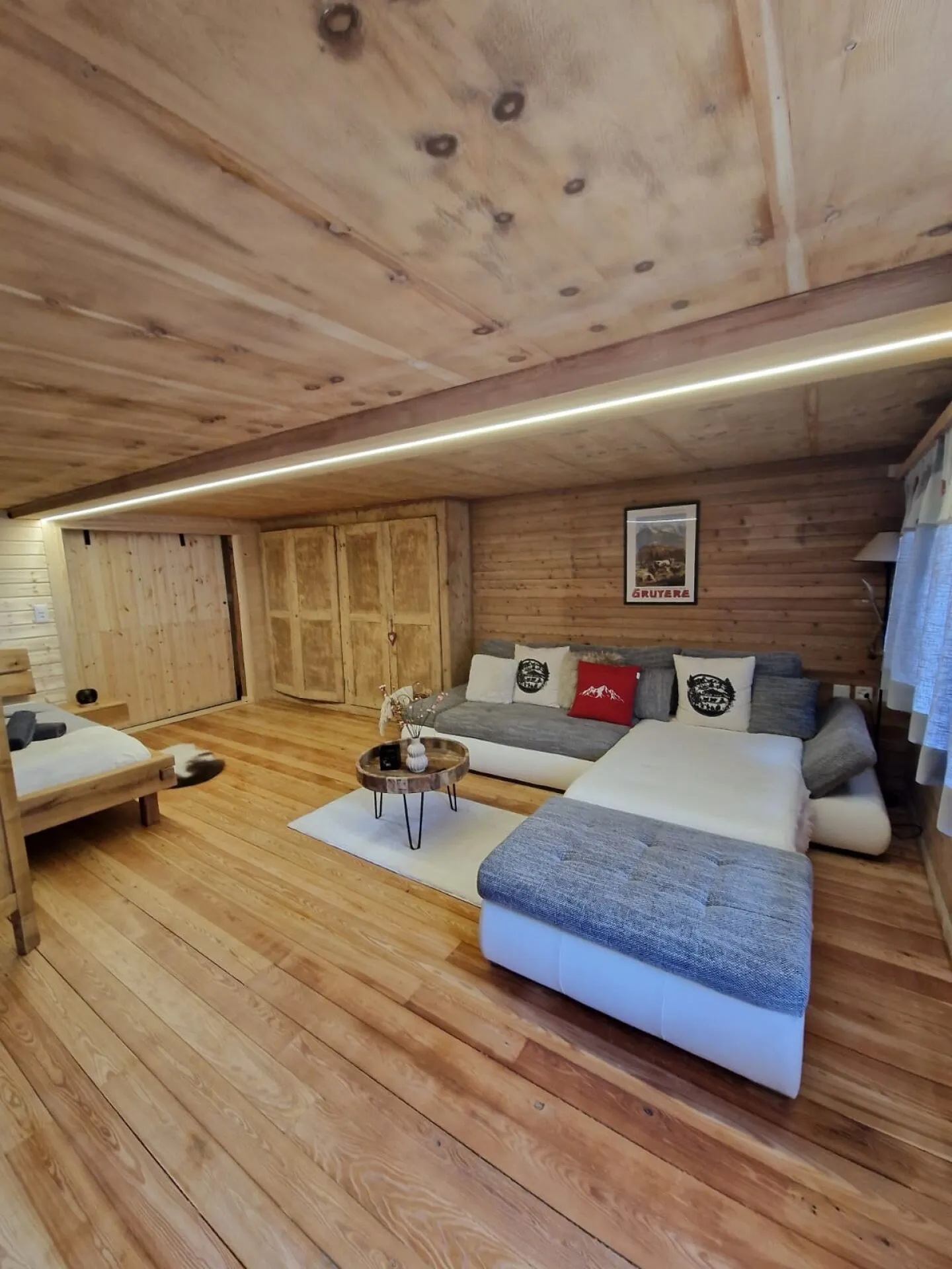 Appartement rénové à Évolène - Photo 2 sur 5