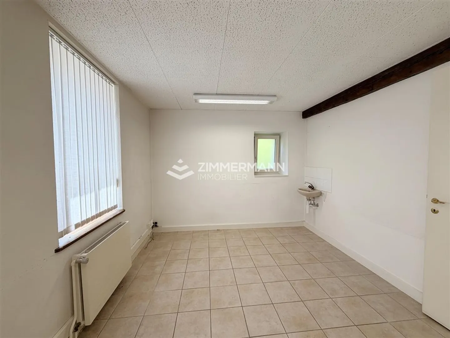 Offices, 470 - Photo 2 of 9