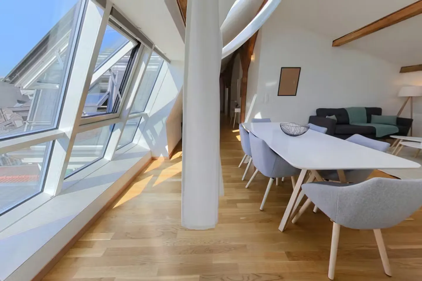 Chalet Charmant à Lausanne - Photo 2 sur 10