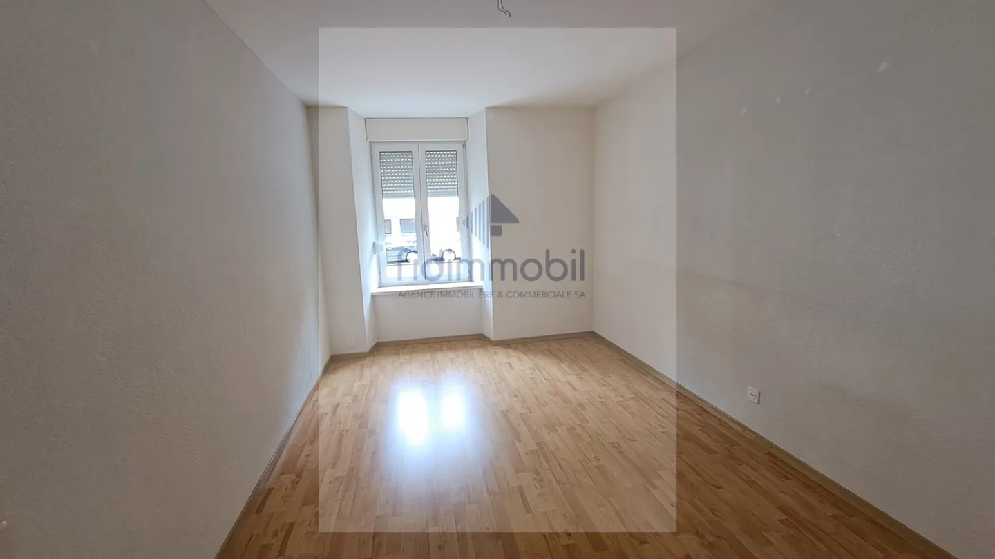 Appartement spacieux 4 pièces - Photo 5 sur 8