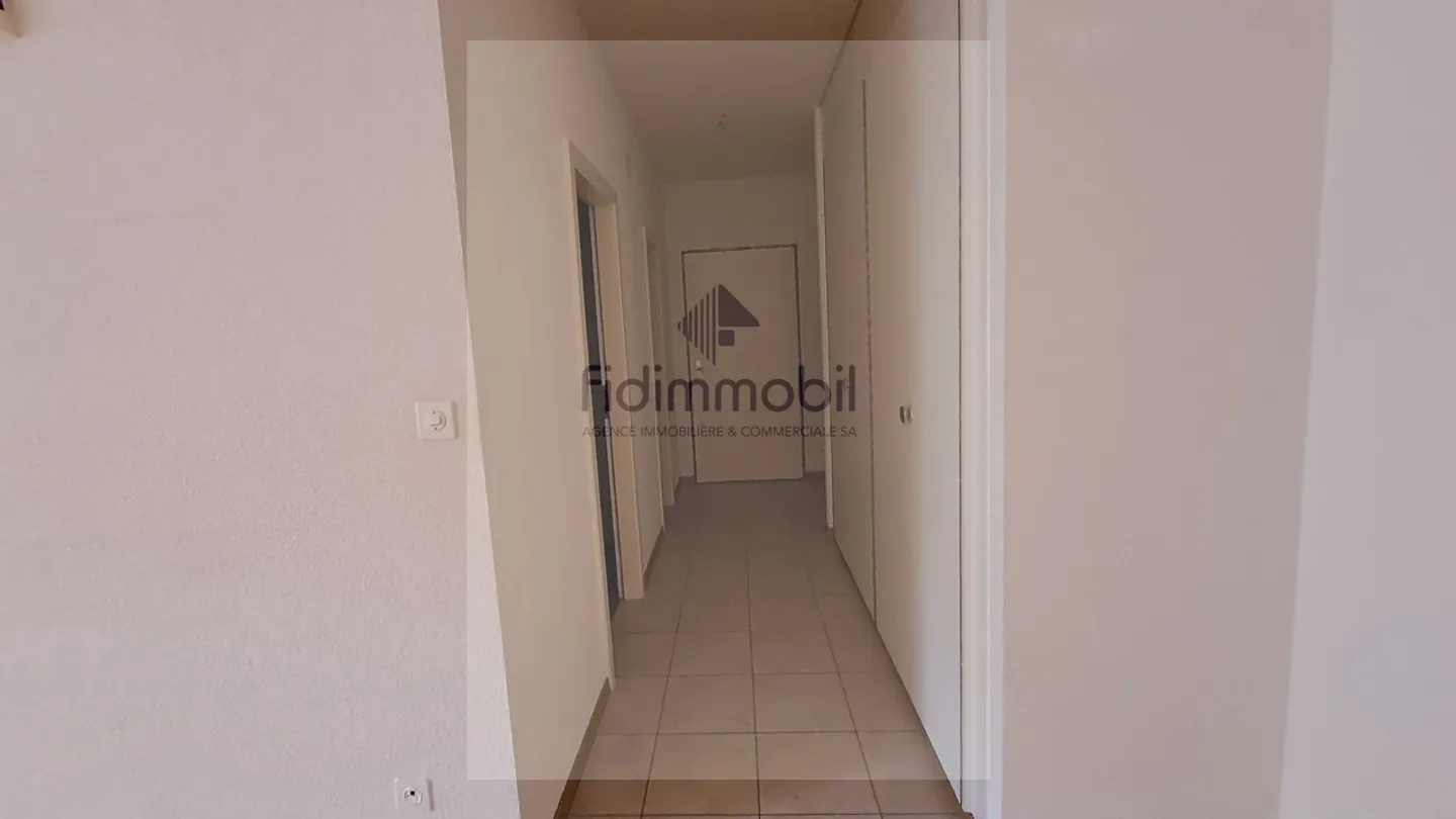 Appartement spacieux 4 pièces - Photo 6 sur 8