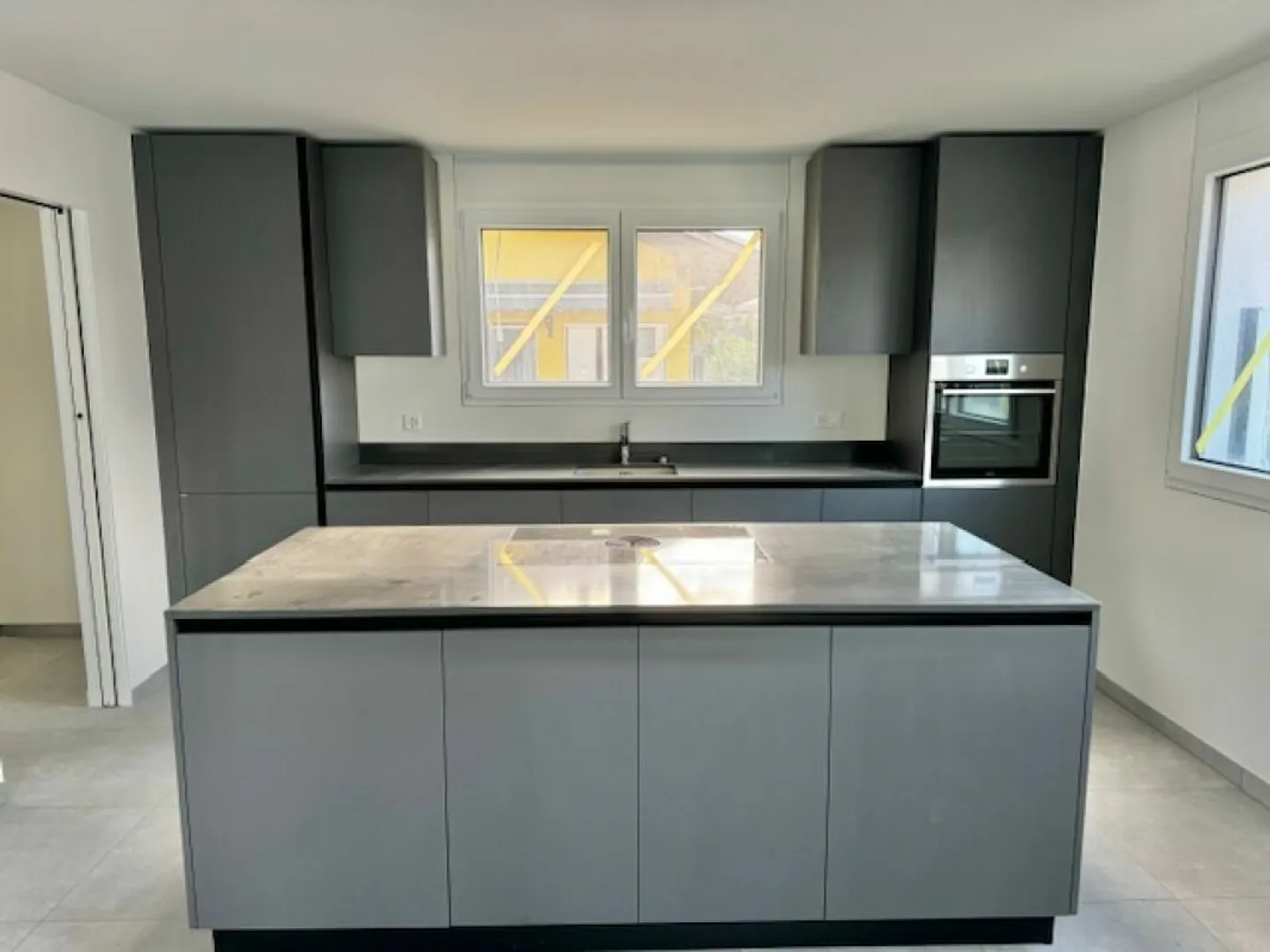 Nuova Casa Familiare a Cugnasco - Foto 10 di 19