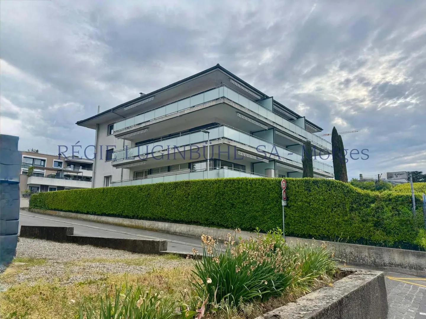 Geräumige Wohnung mit Bergblick - Foto 1 von 13
