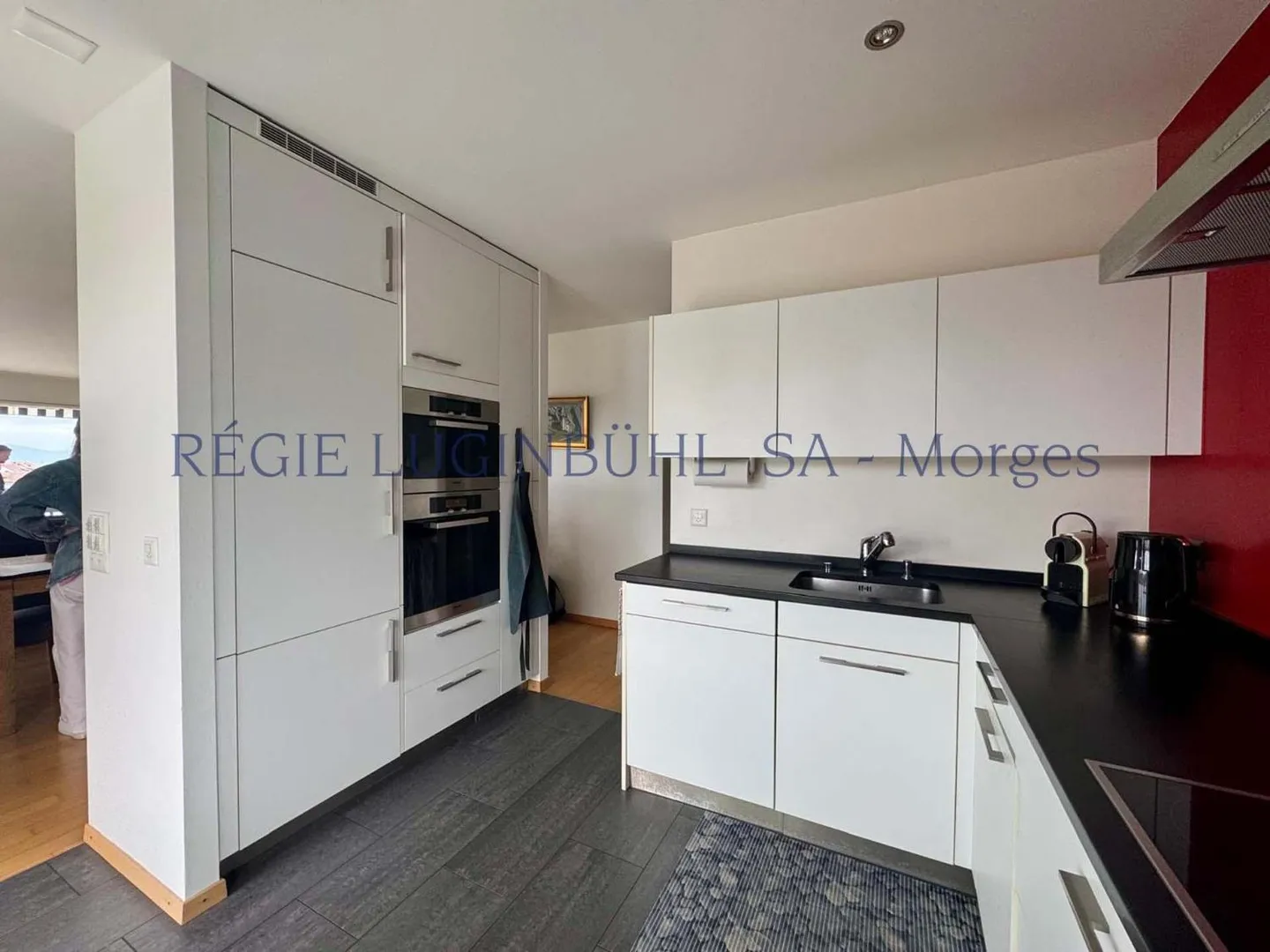 Geräumige Wohnung mit Bergblick - Foto 9 von 13