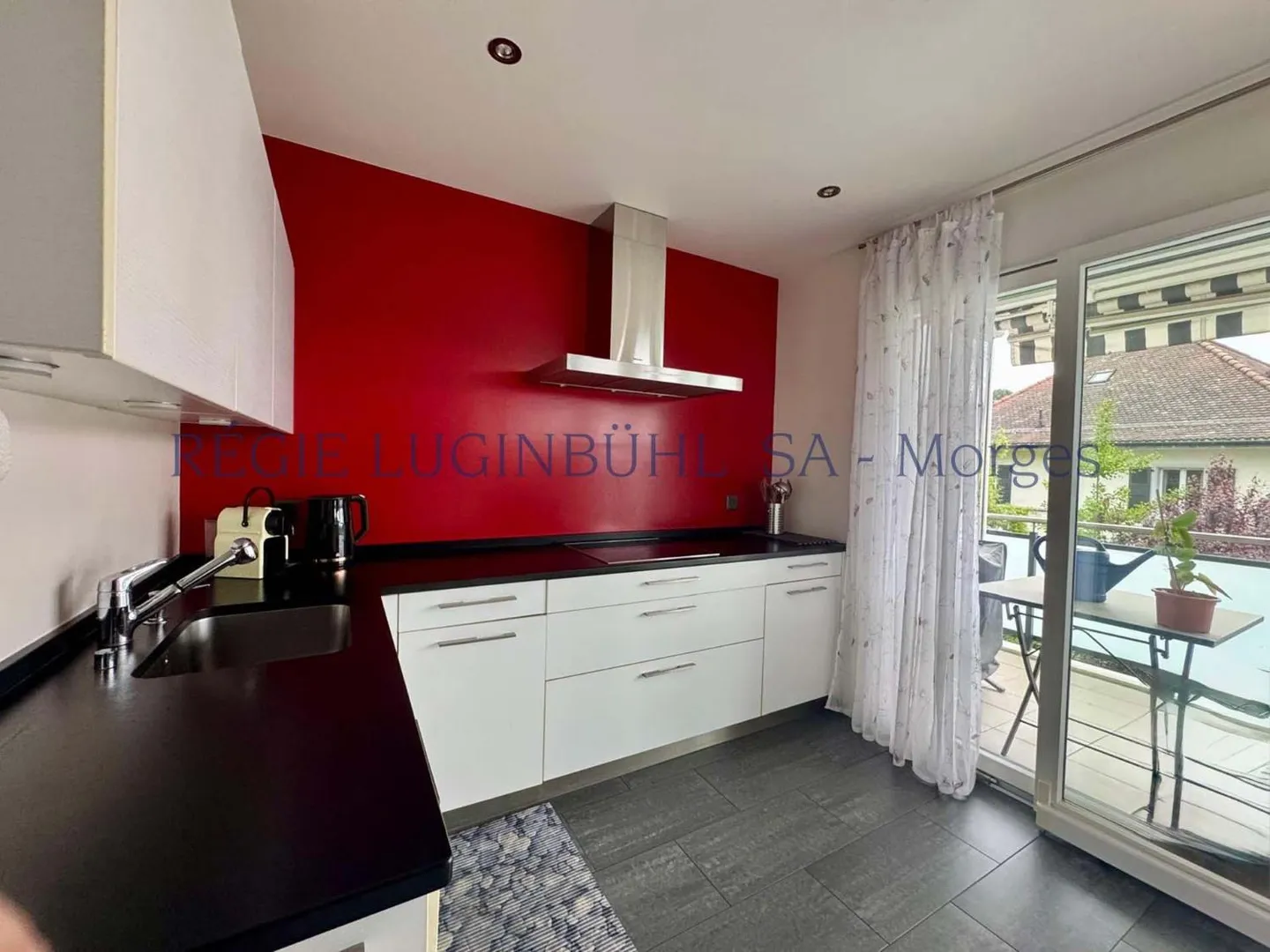 Geräumige Wohnung mit Bergblick - Foto 10 von 13