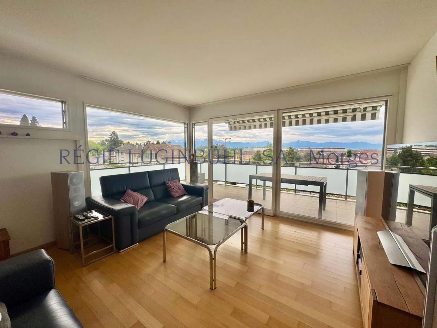 Geräumige Wohnung mit Bergblick - Foto 6 von 13
