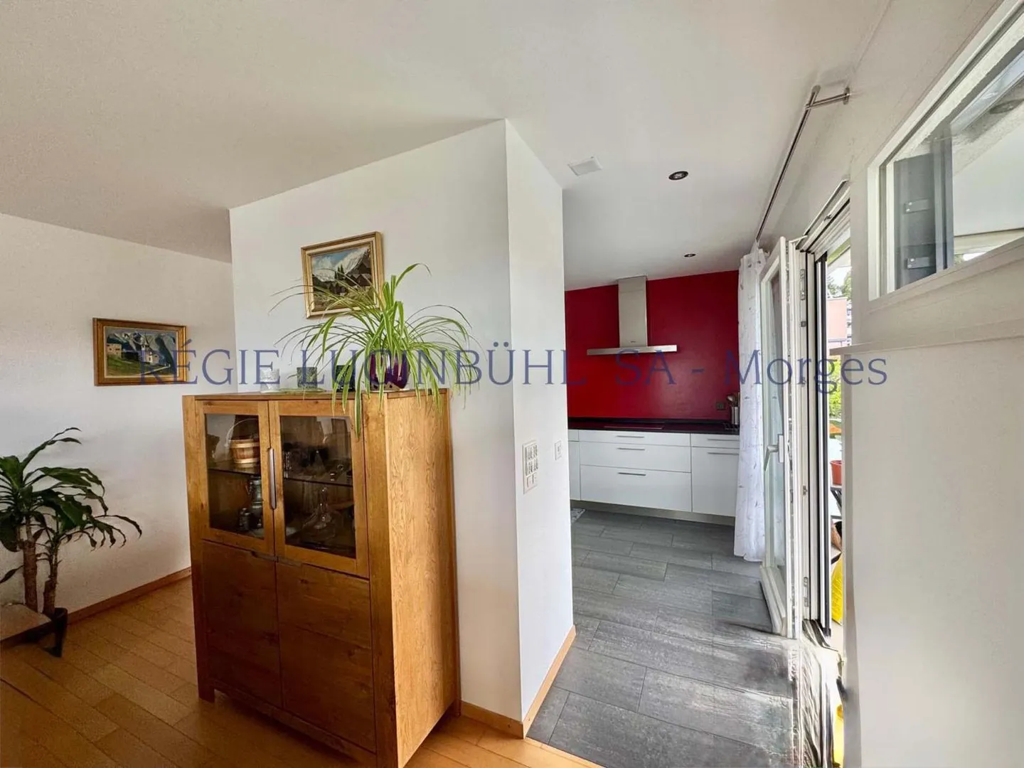 Geräumige Wohnung mit Bergblick - Foto 7 von 13