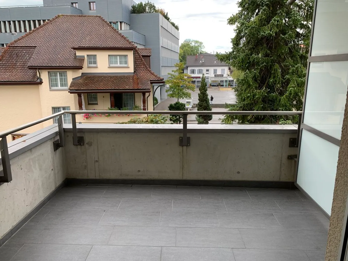 Appartement moderne 3½ pièces en plein centre - Photo 11 sur 13