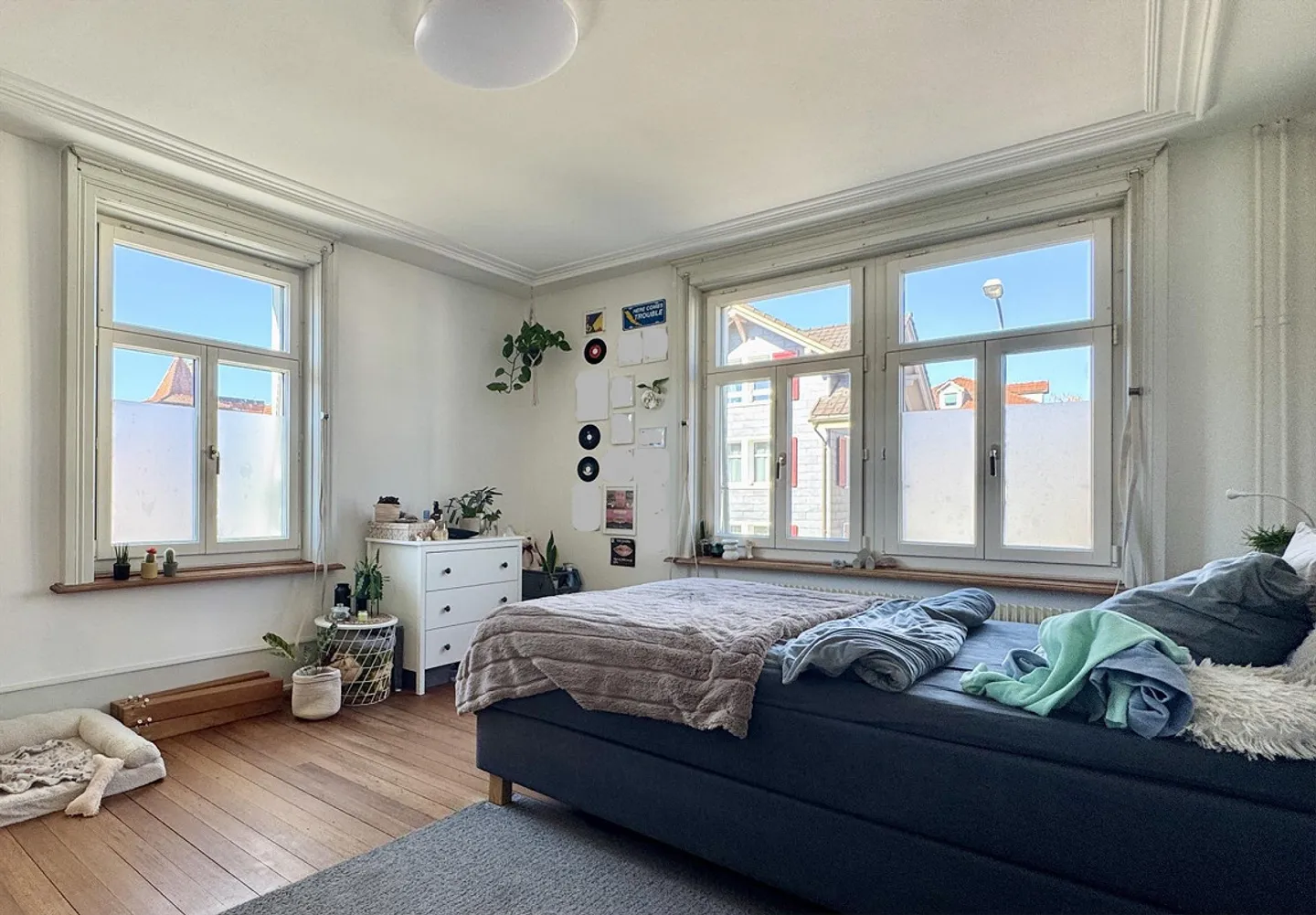 Appartamento d'epoca ristrutturato di 5 stanze con balcone e giardino - Foto 2 di 12