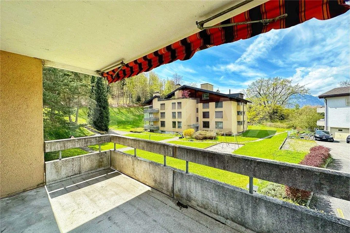 Renovated 4.5-room apartment on the 2nd floor with elevator - fireplace, balcony and... - Photo 11 of 13