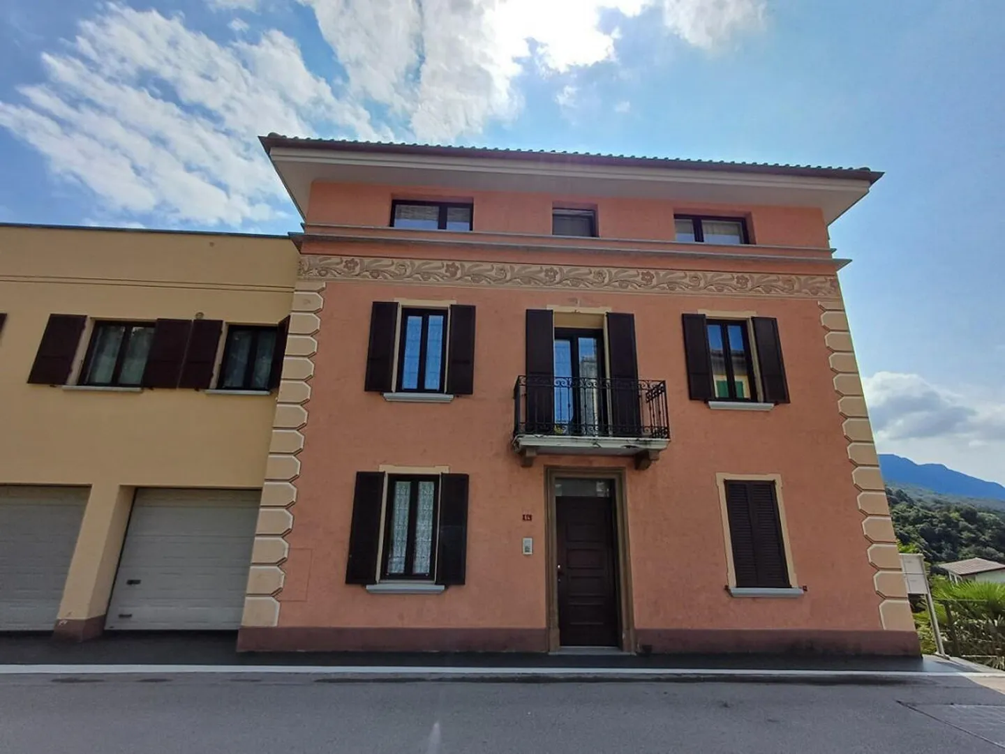 AROGNO – MÖGLICHE FERIENHAUS, WOHNUNG IN EINEM HISTORISCHEN HAUS - Foto 12 von 14