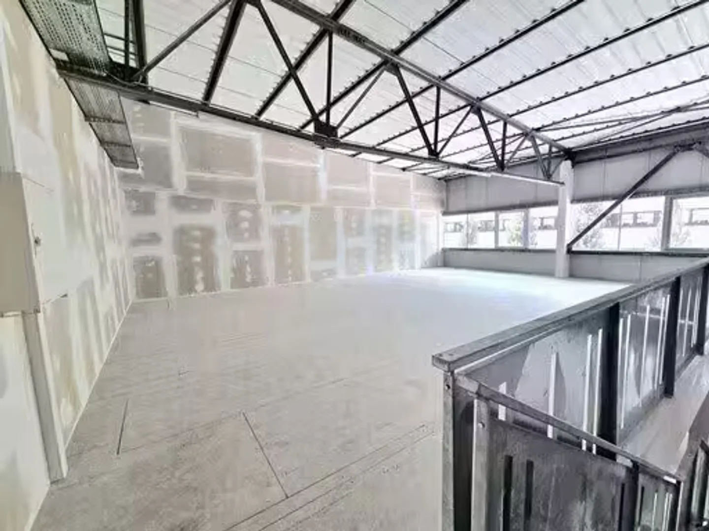 Spazio industriale personalizzabile - Foto 1 di 2