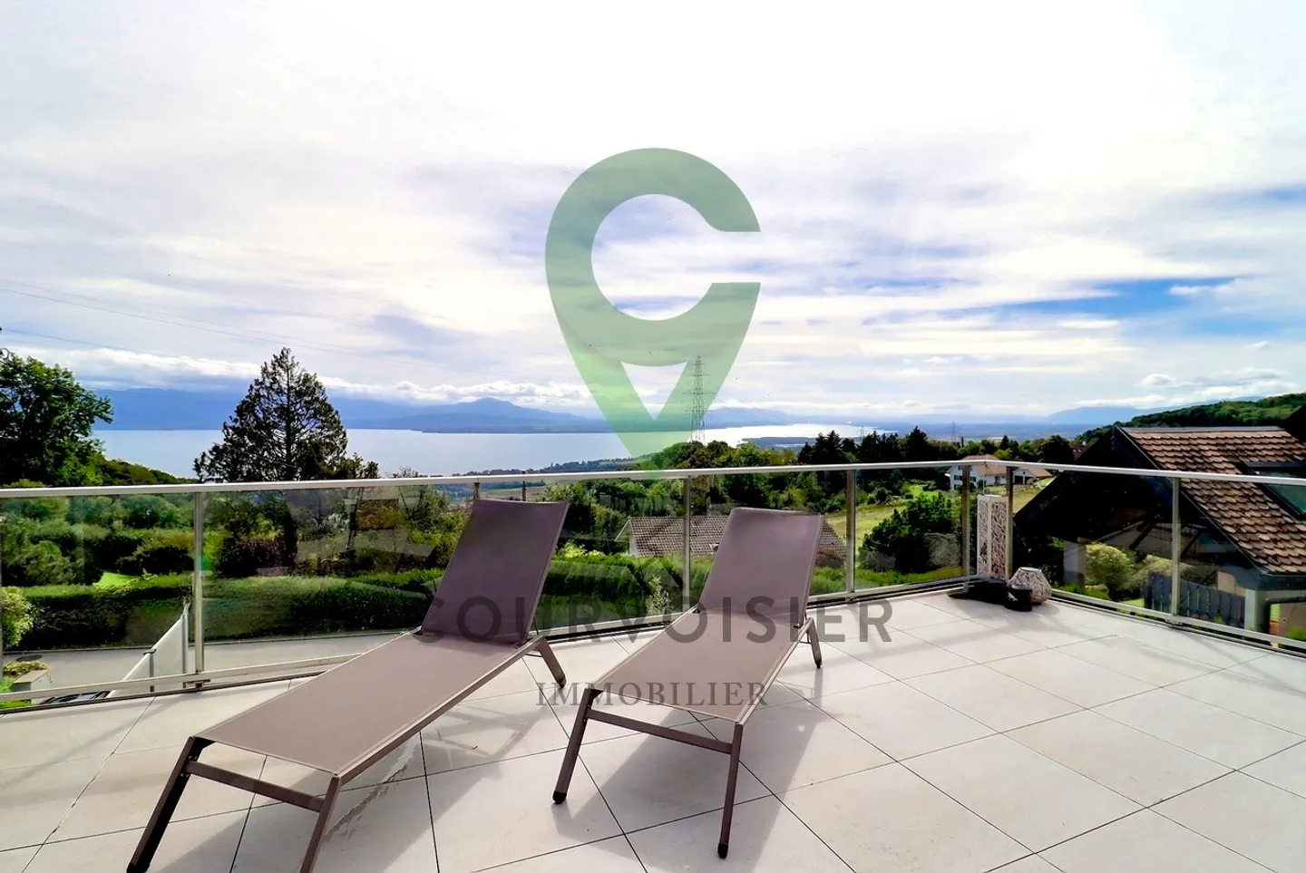 Bell'attico con splendida vista sul lago e sulle Alpi - Foto 2 di 11