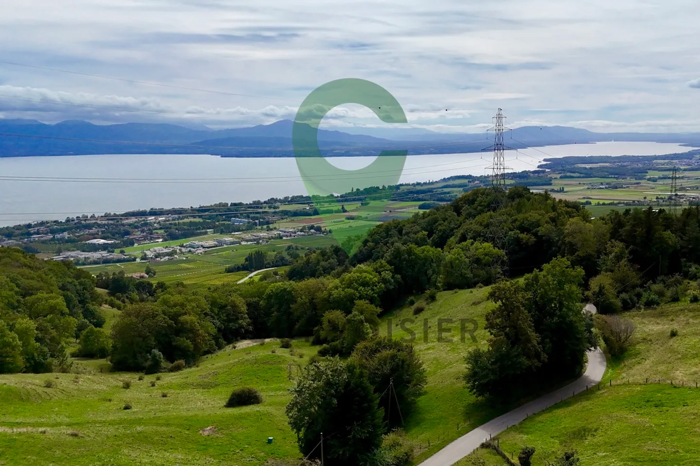 Bell'attico con splendida vista sul lago e sulle Alpi - Foto 4 di 11