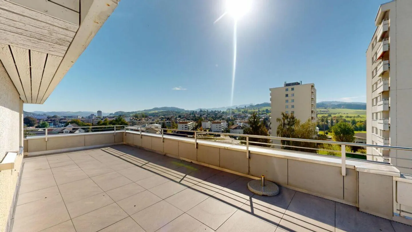 Stylische Attikawohnung mit Terrasse - Foto 12 von 15