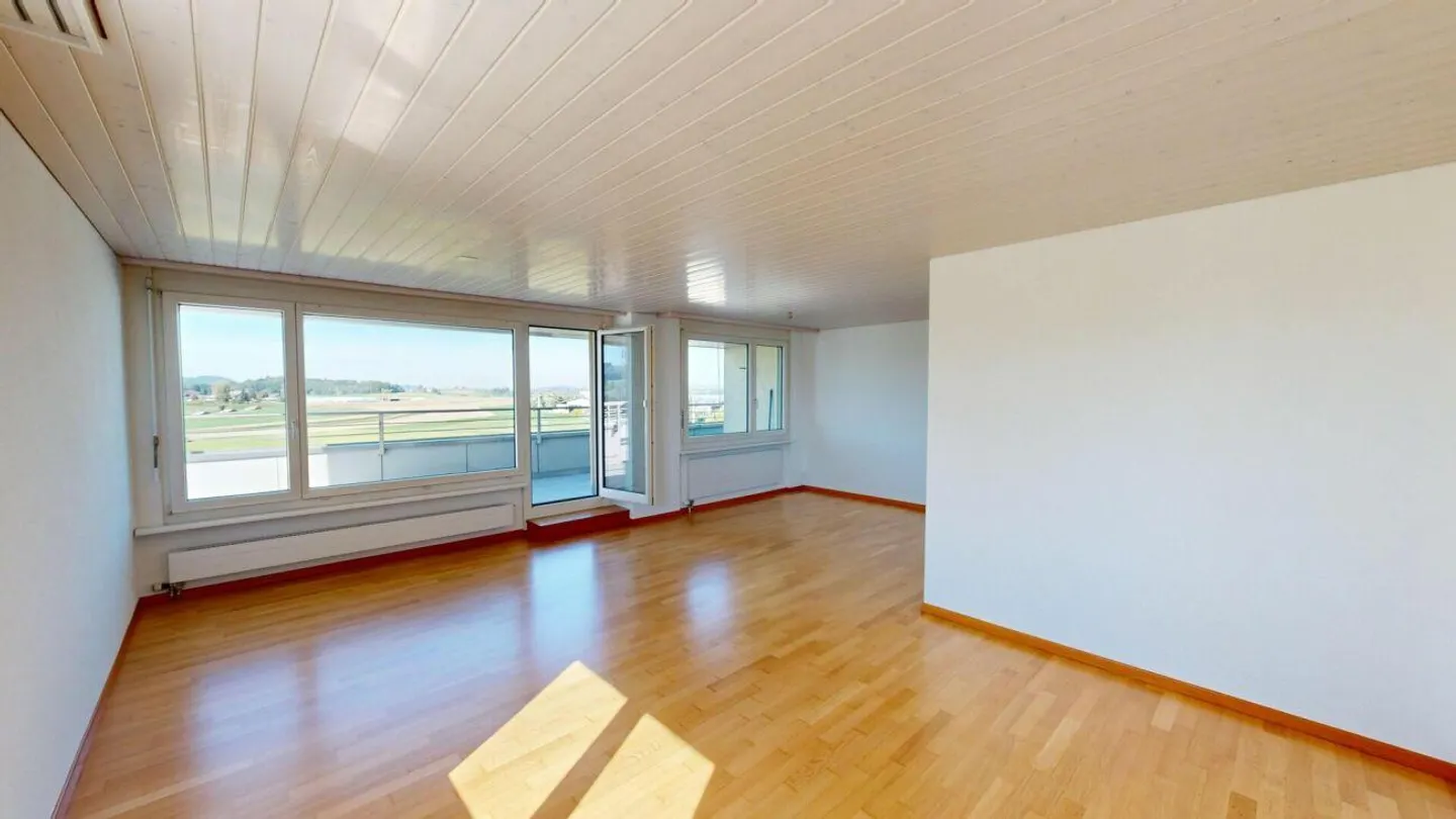 Stylische Attikawohnung mit Terrasse - Foto 6 von 15