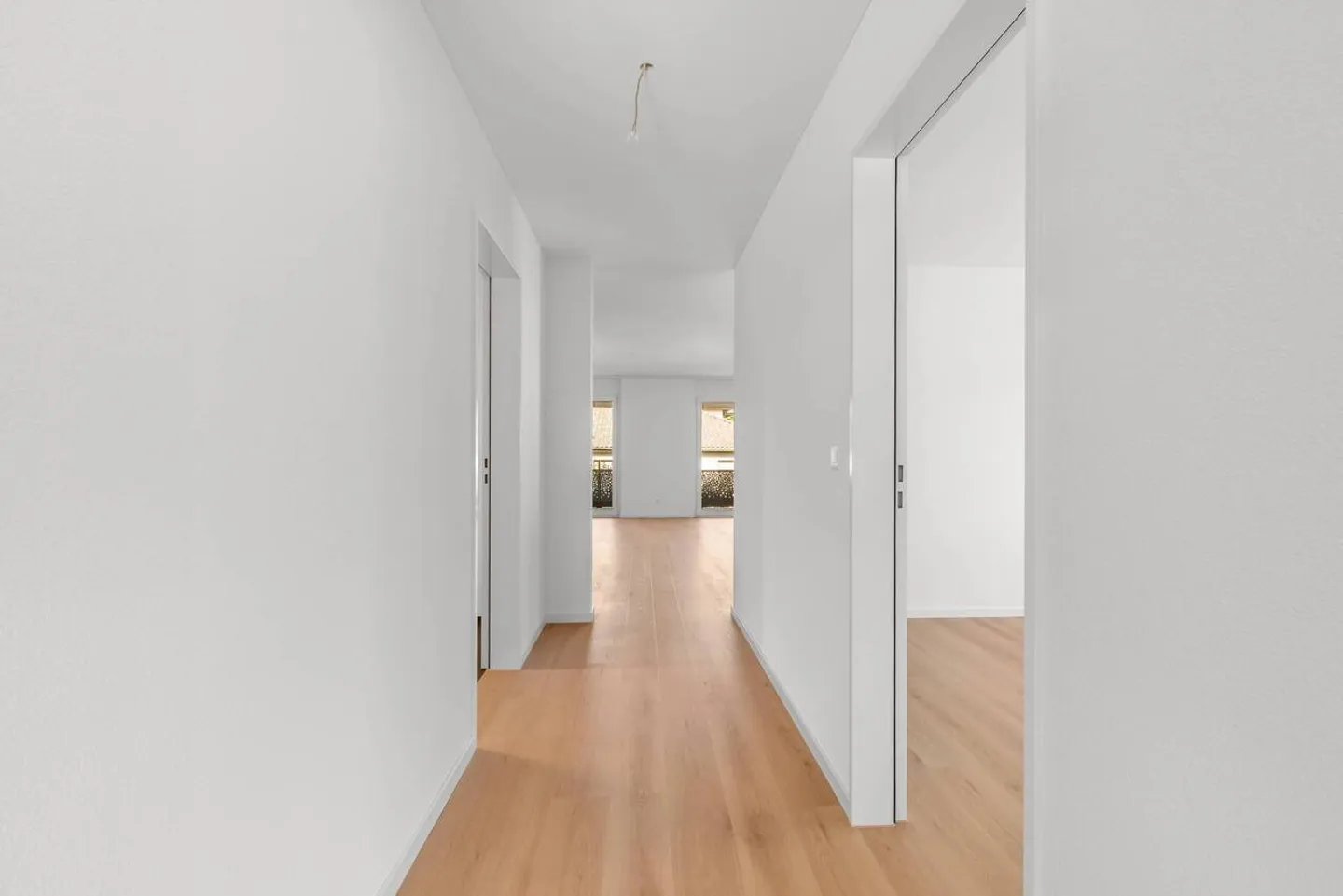 Prima locazione - Appartamenti nuovi esclusivi di 4,5 stanze nel bellissimo Tuggen SZ - Foto 5 di 11