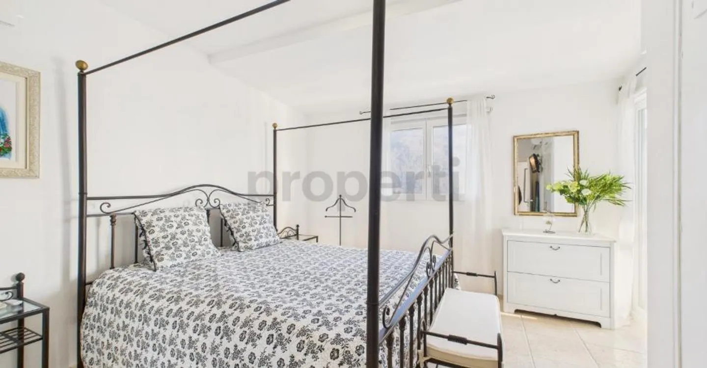 Charming villa in Morcote with garden and stunning lake view - Photo 7 of 11