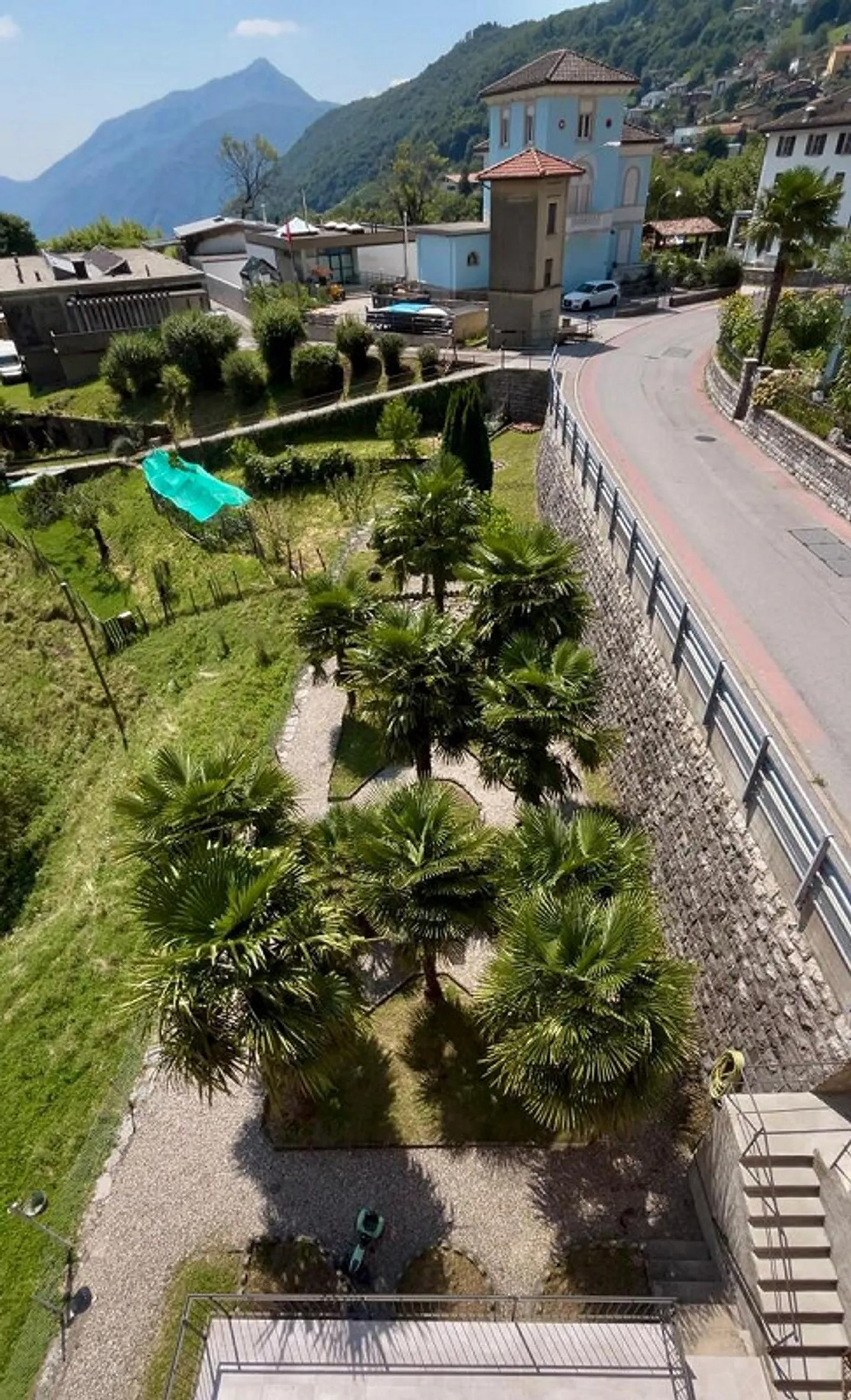 AROGNO – MAISON DE VACANCES POSSIBLE, MANSARDE DANS UNE MAISON HISTORIQUE RÉNOVÉE - Photo 4 sur 7