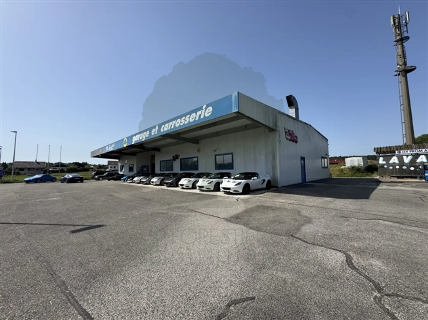 Garage et Carrosserie à Fahy avec Station de Lavage - Photo 2 sur 20