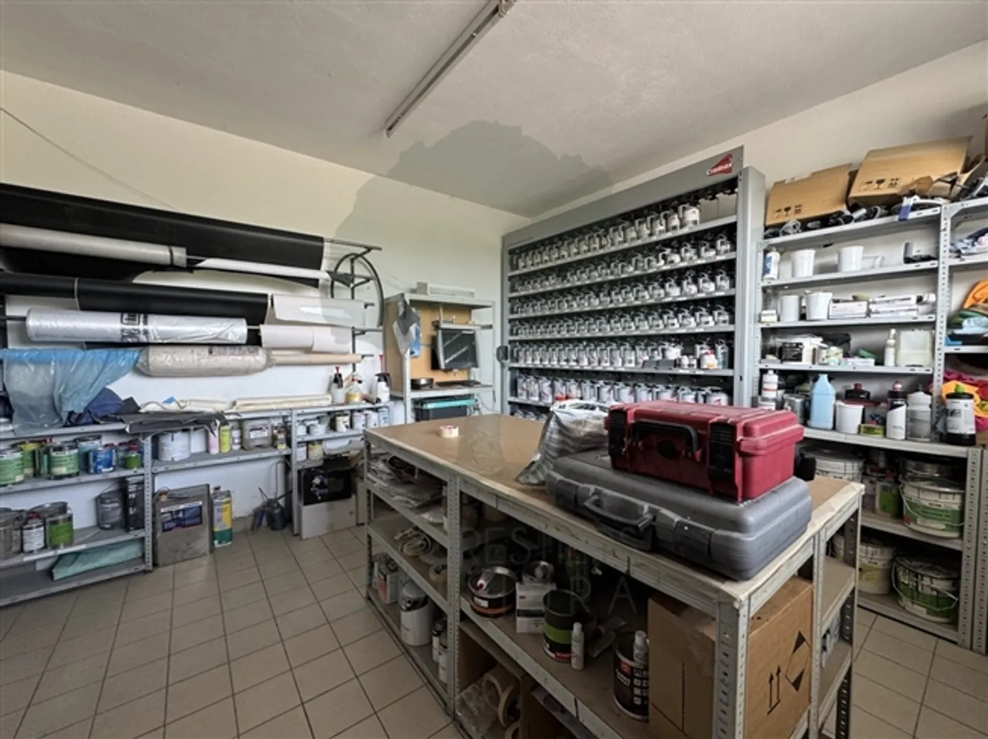 Garage et Carrosserie à Fahy avec Station de Lavage - Photo 16 sur 20