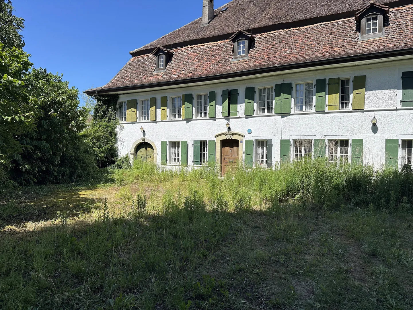 Bâtiment au caractère unique avec potentiel de rénovation pour 5 appartements - Photo 3 sur 6