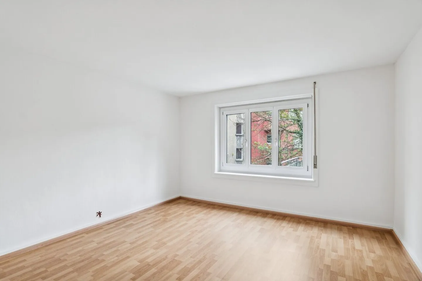 Ideale Lage - 2 Balkone - Foto 6 di 11